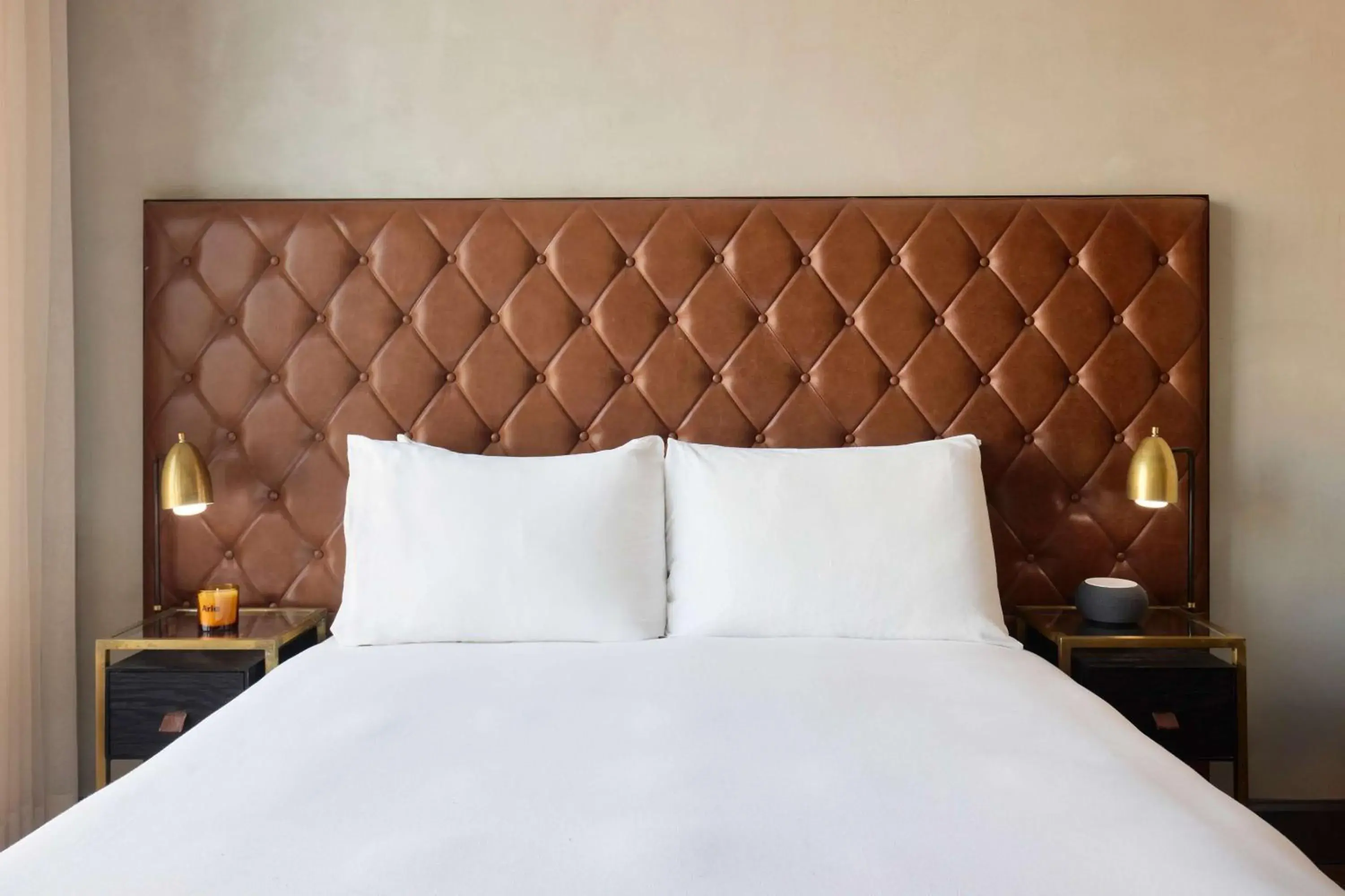 Queen ADA in Arlo Williamsburg Queen ADA in Arlo Williamsburg