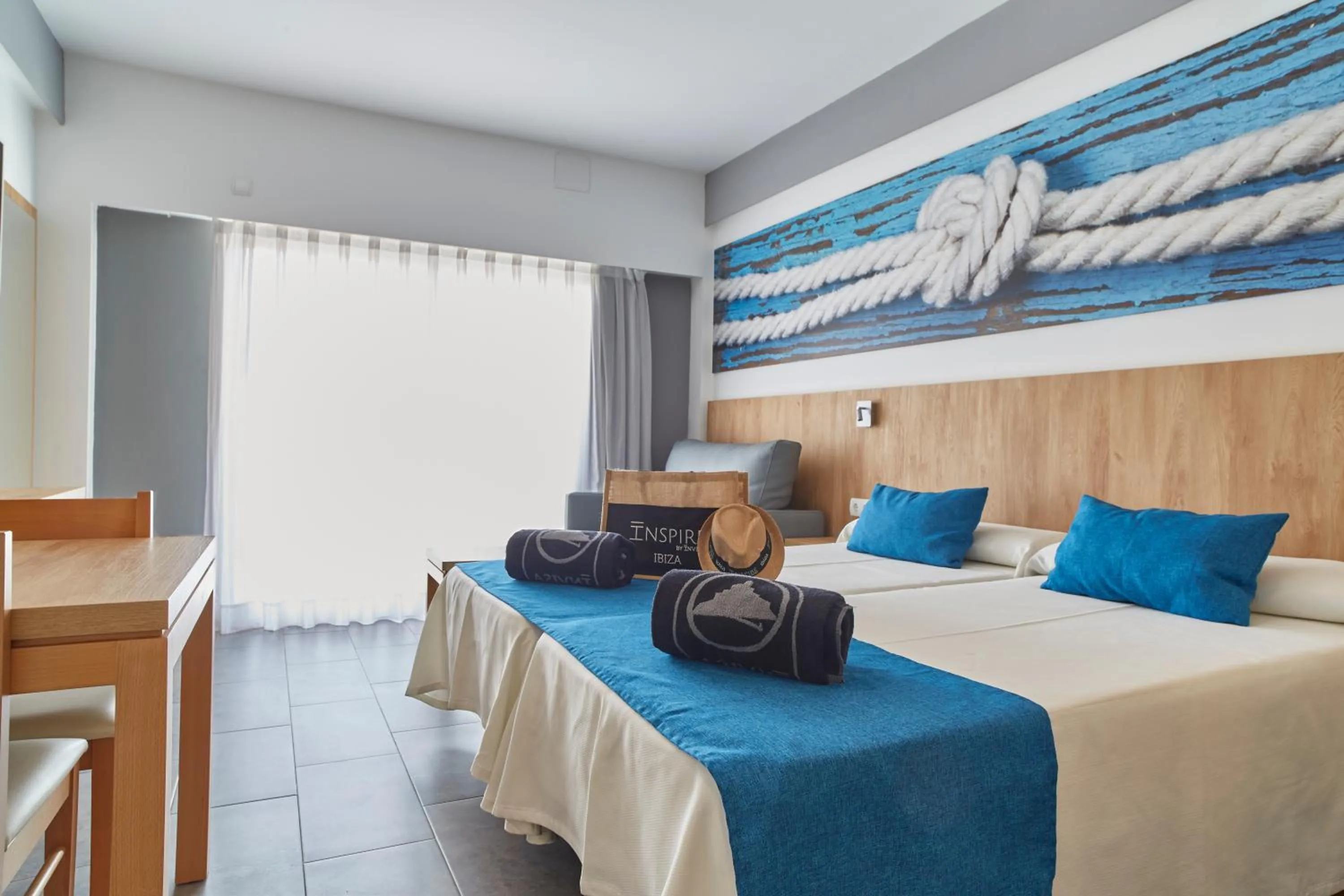 Bed in Invisa Hotel Casa Luis