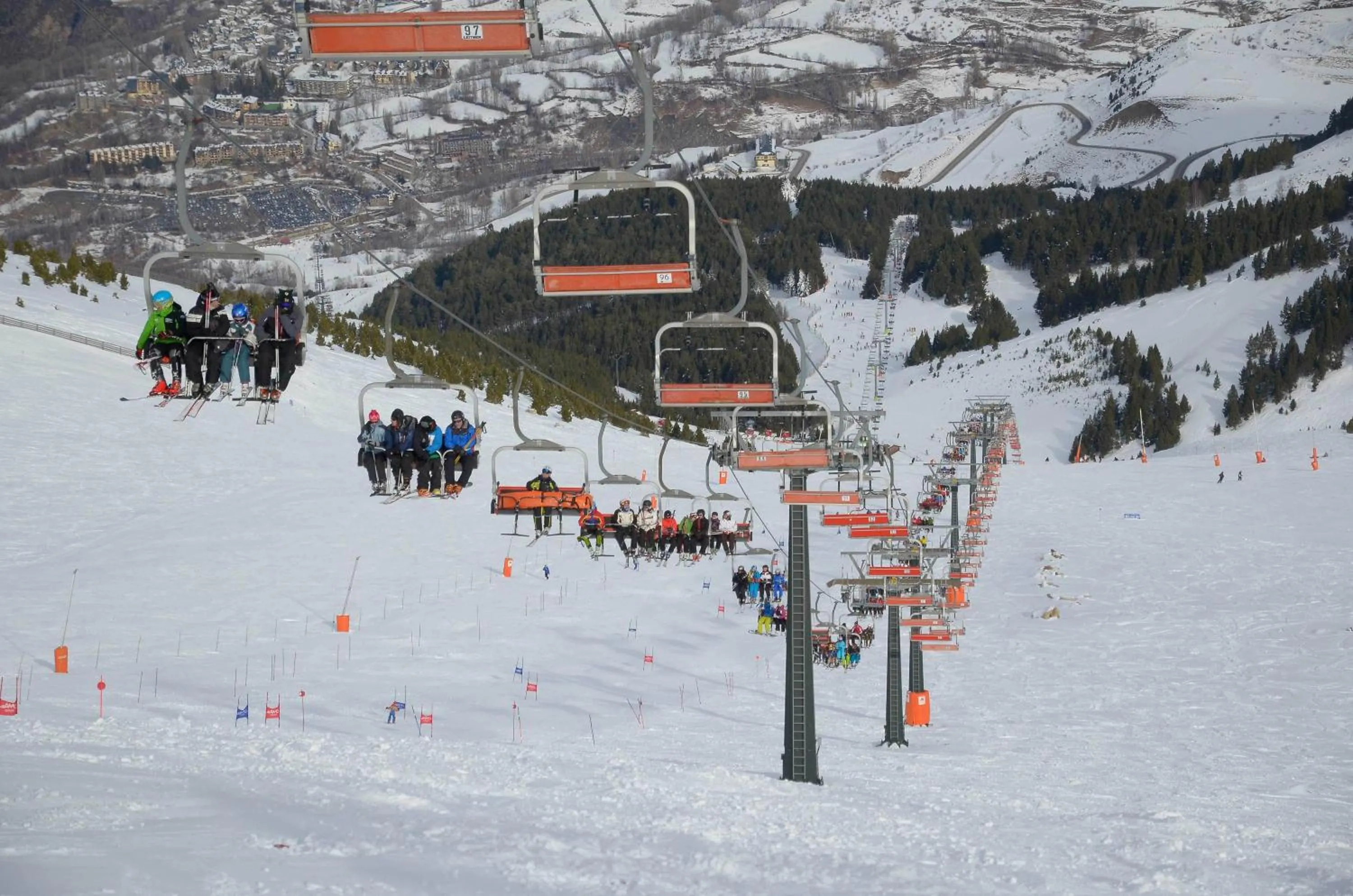 Skiing in Hotel Los Nogales