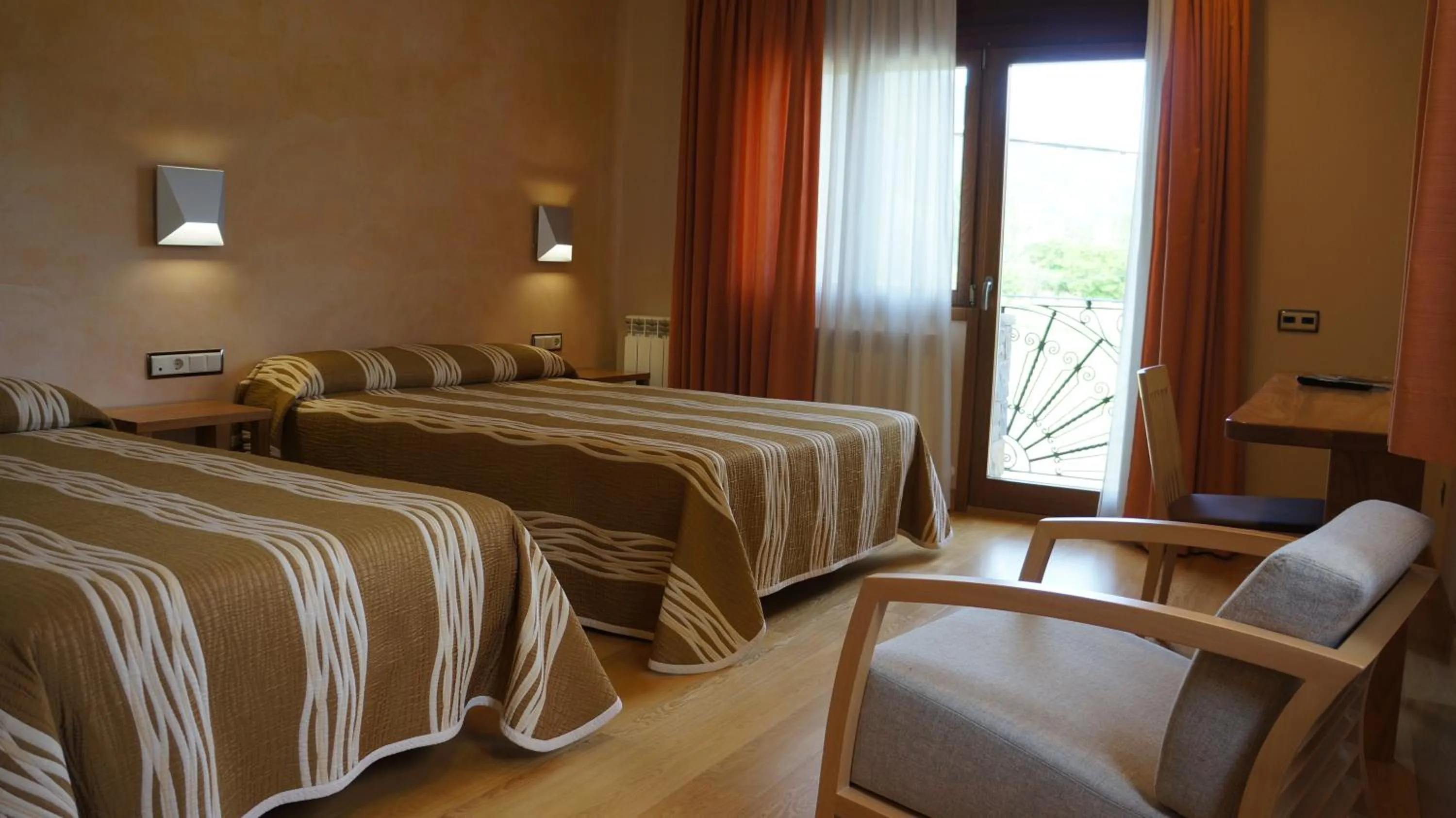 Photo of the whole room, Bed in Hotel Los Nogales