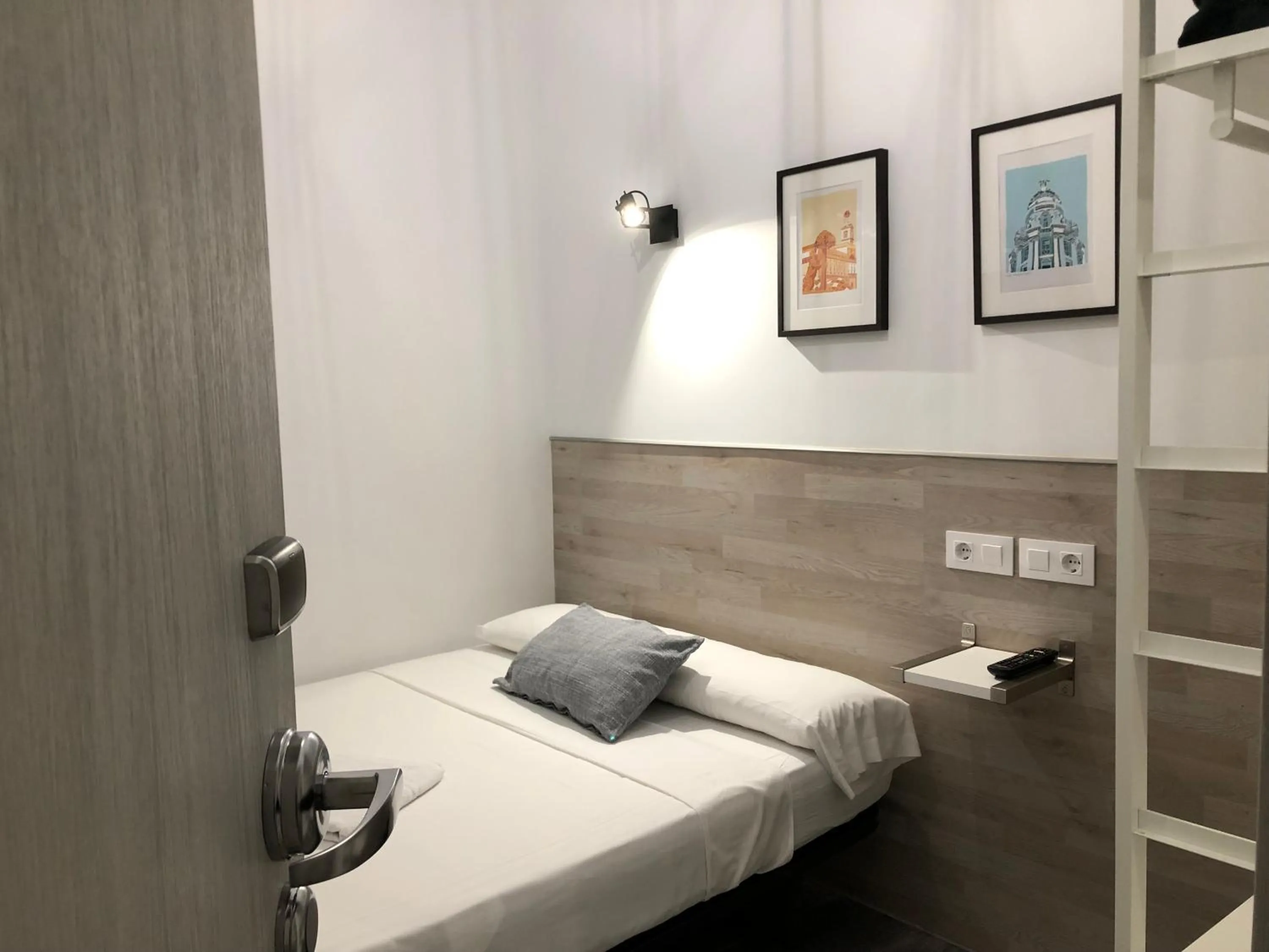 Bed in Hostal Rías Bajas