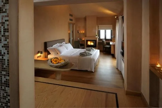 Day, Bed in Valeni Boutique Hotel & Spa