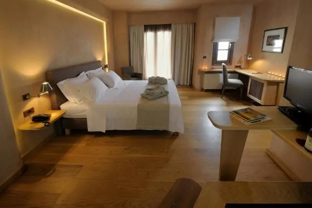 Day, Bed in Valeni Boutique Hotel & Spa