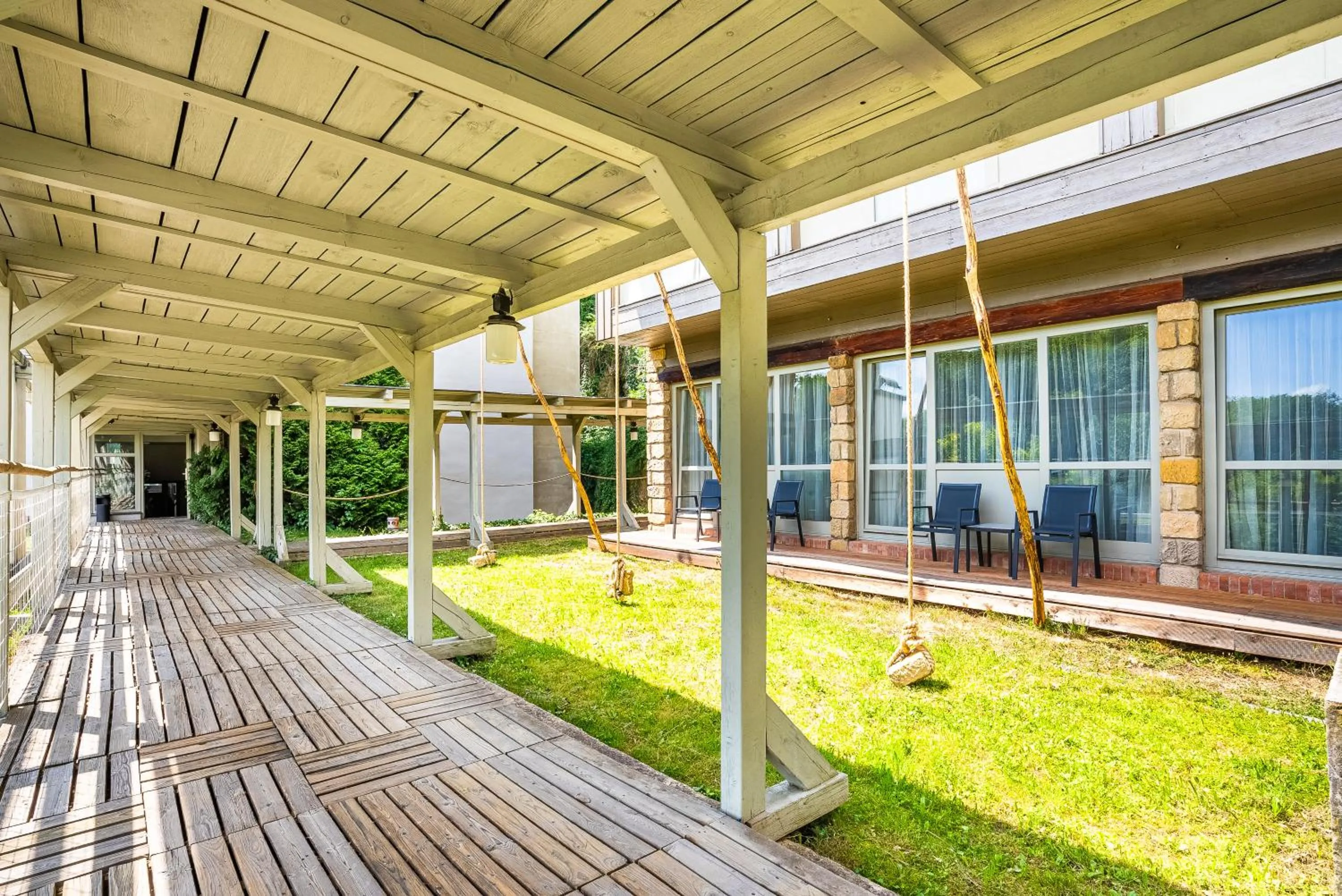 Property building in Hotel La Romantica