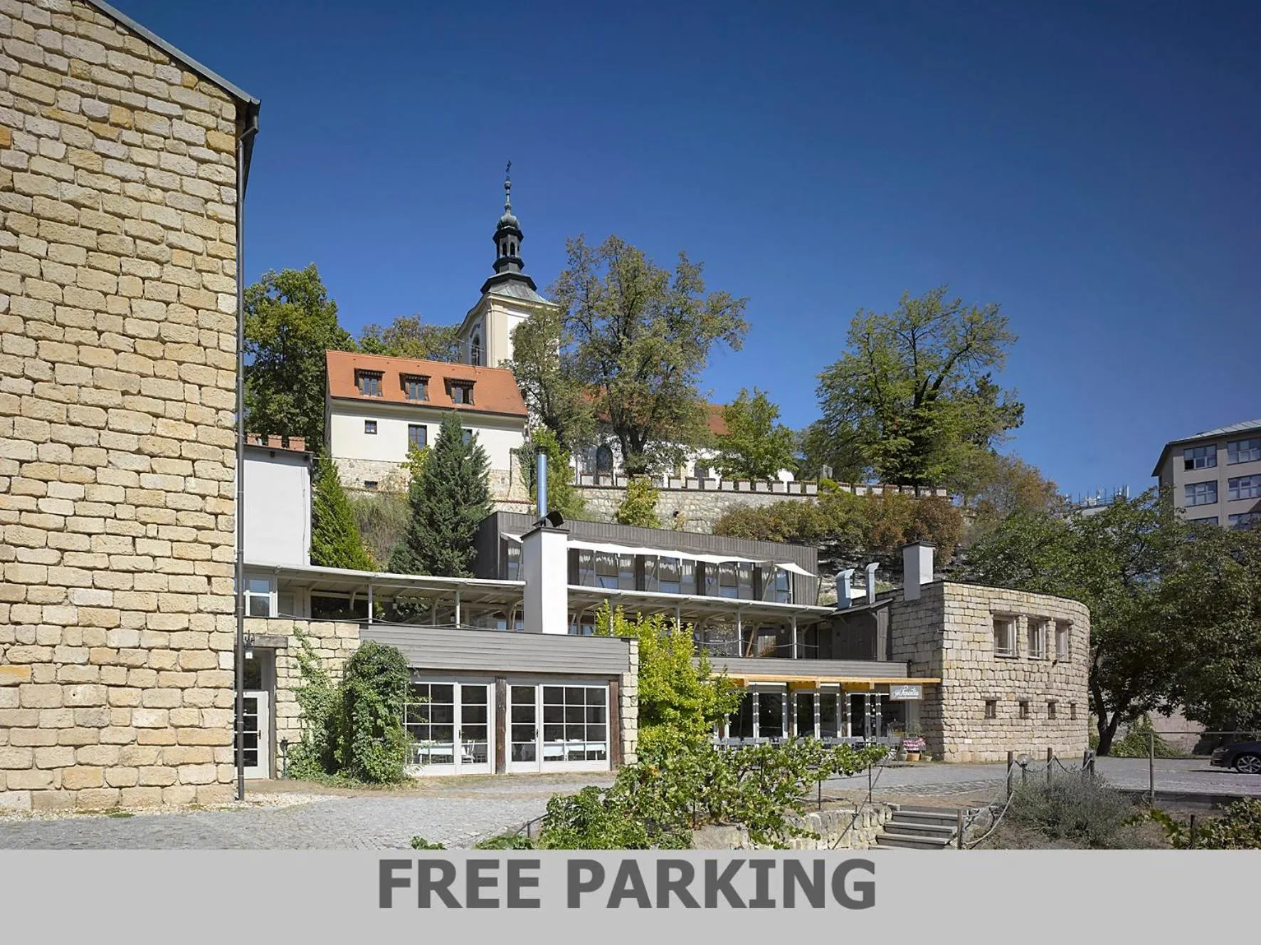 Facade/entrance in Hotel La Romantica