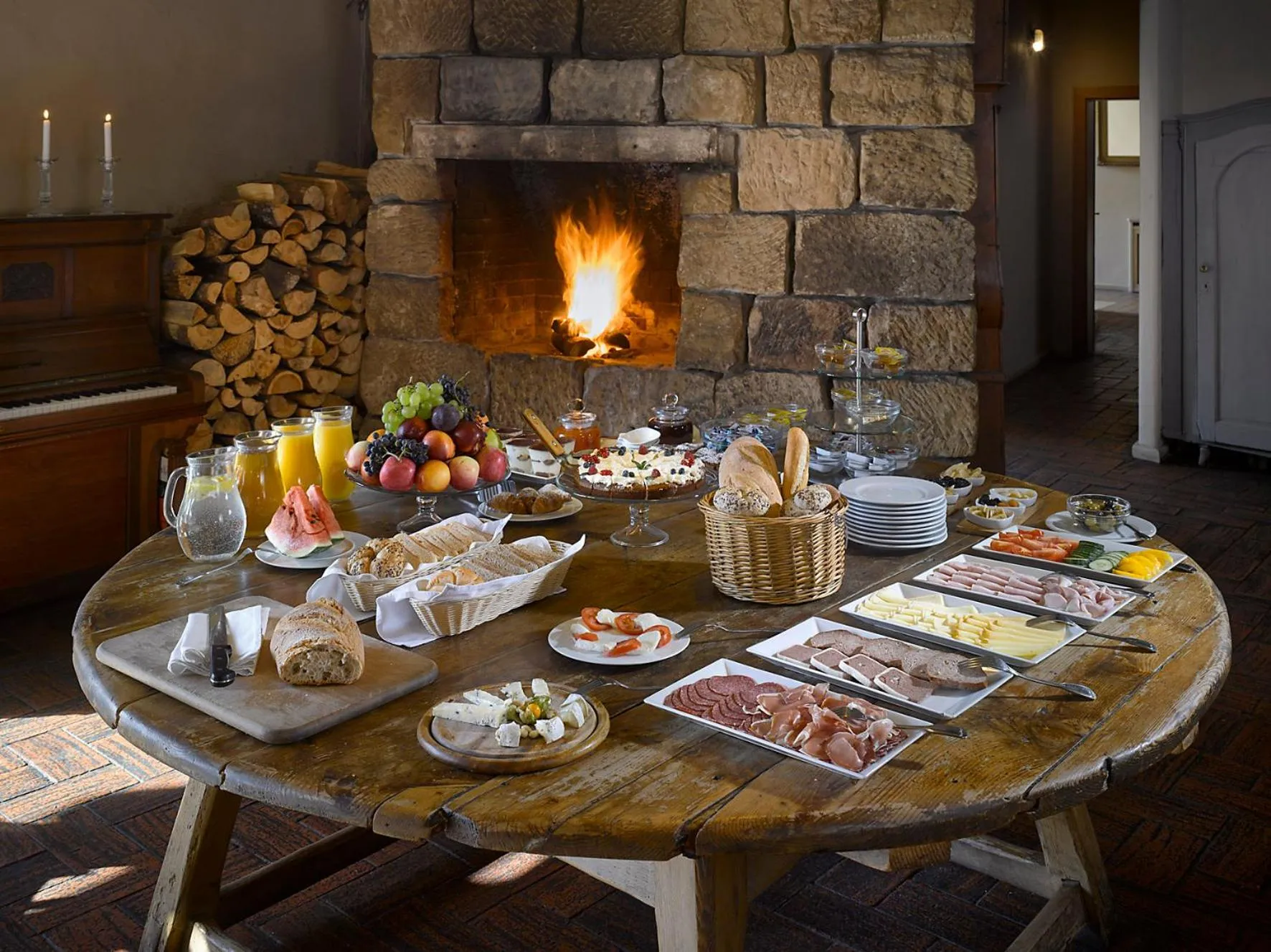 Buffet breakfast in Hotel La Romantica