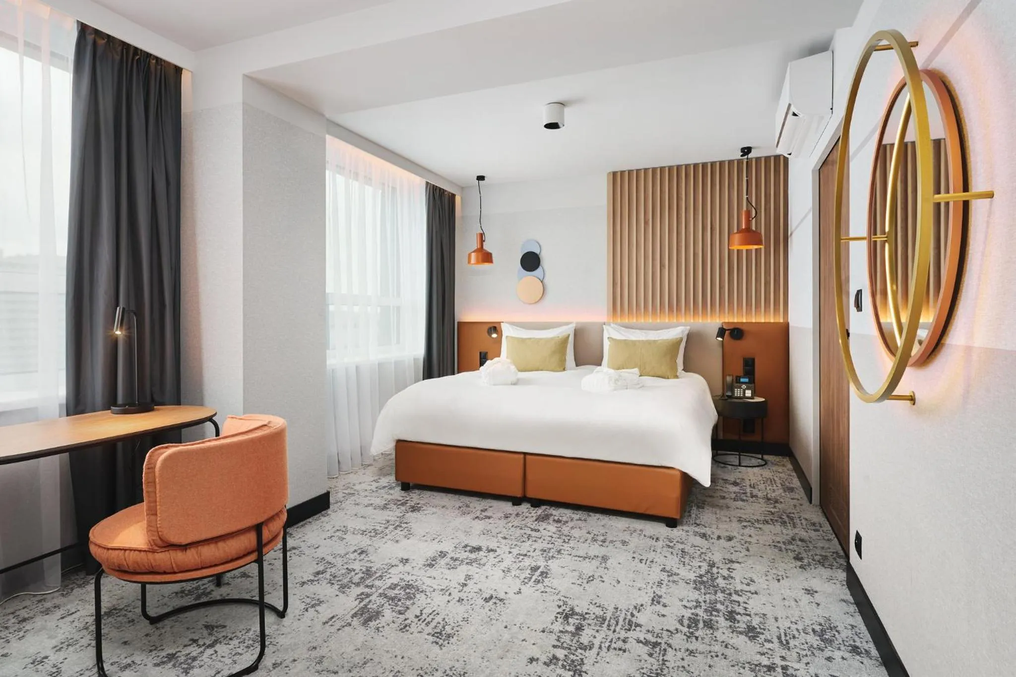 Photo of the whole room, Bed in voco Katowice by IHG