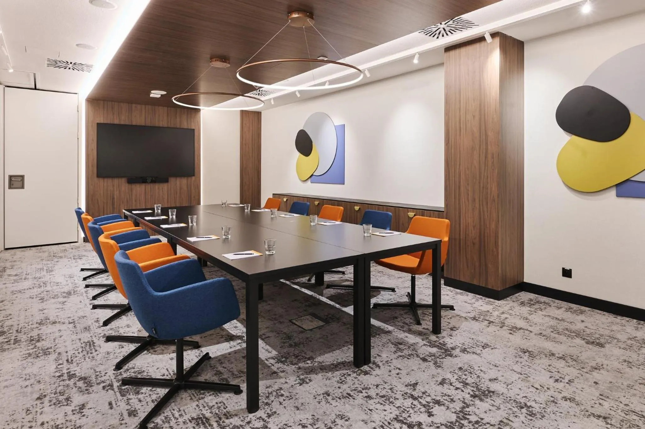 Meeting/conference room in voco Katowice by IHG