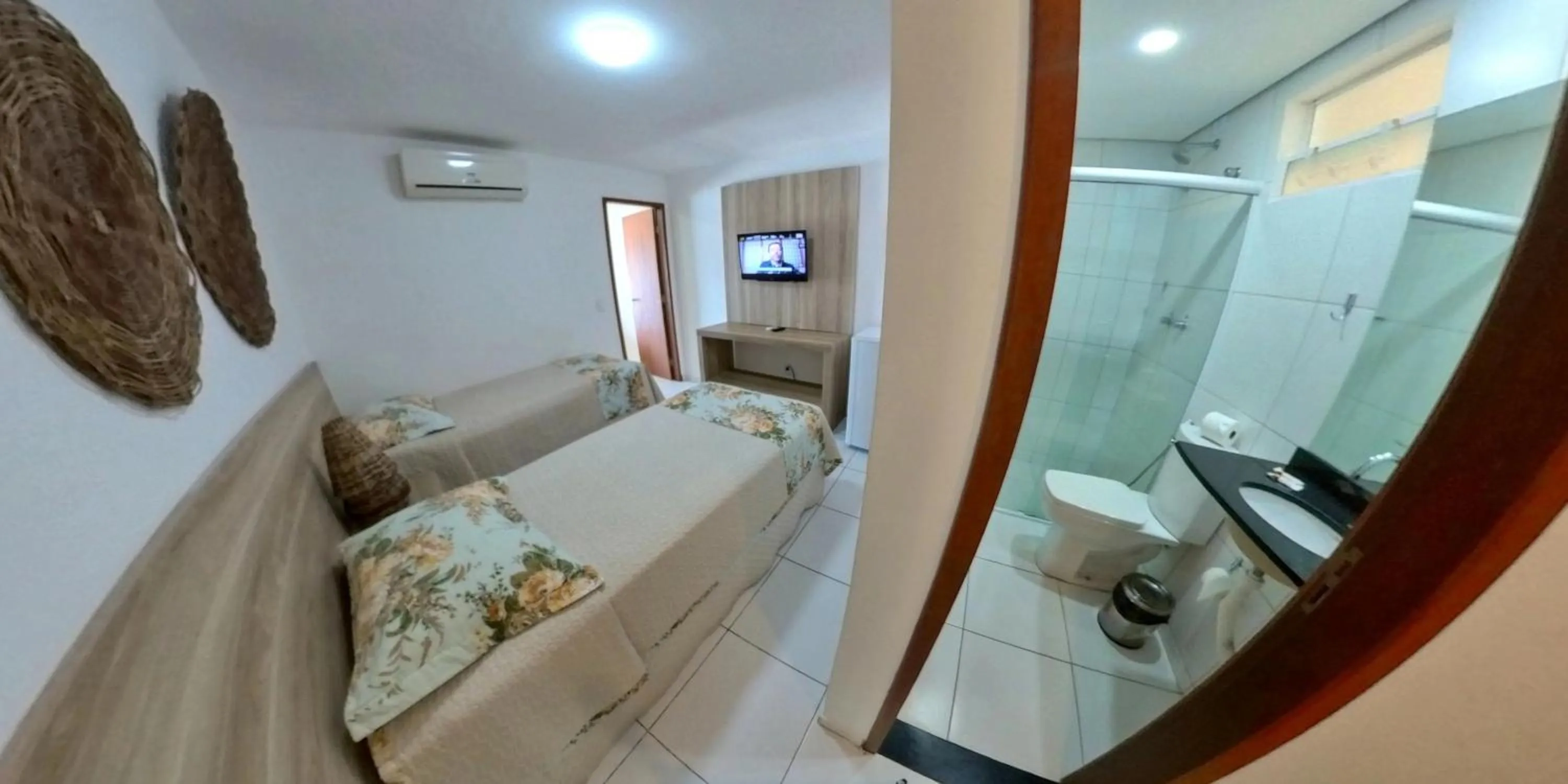 Photo of the whole room, Bed in Pousada Mar e Brisa
