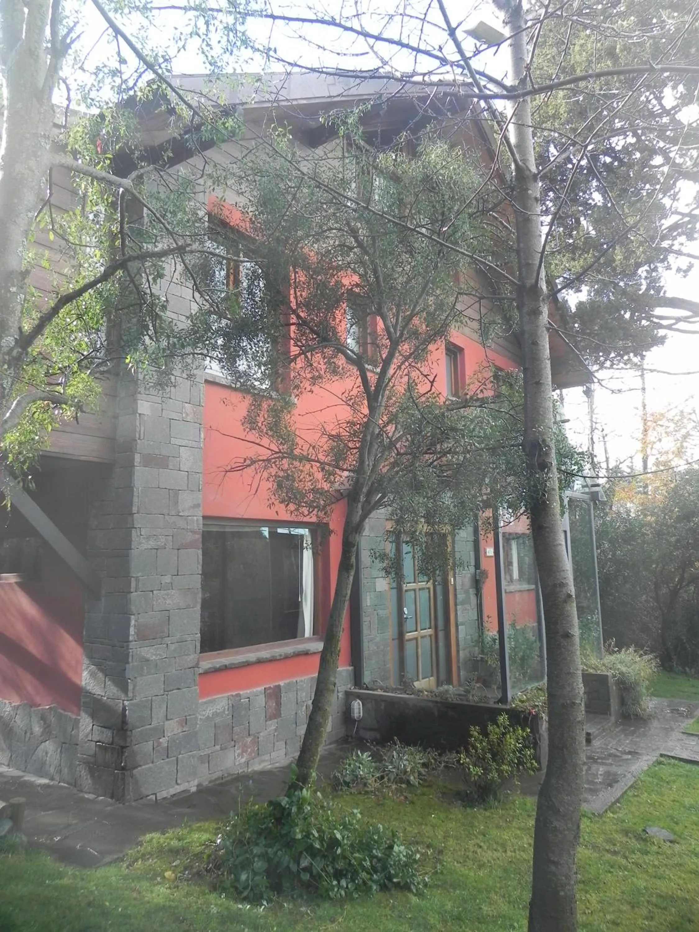 Facade/entrance in Mirando al Sur