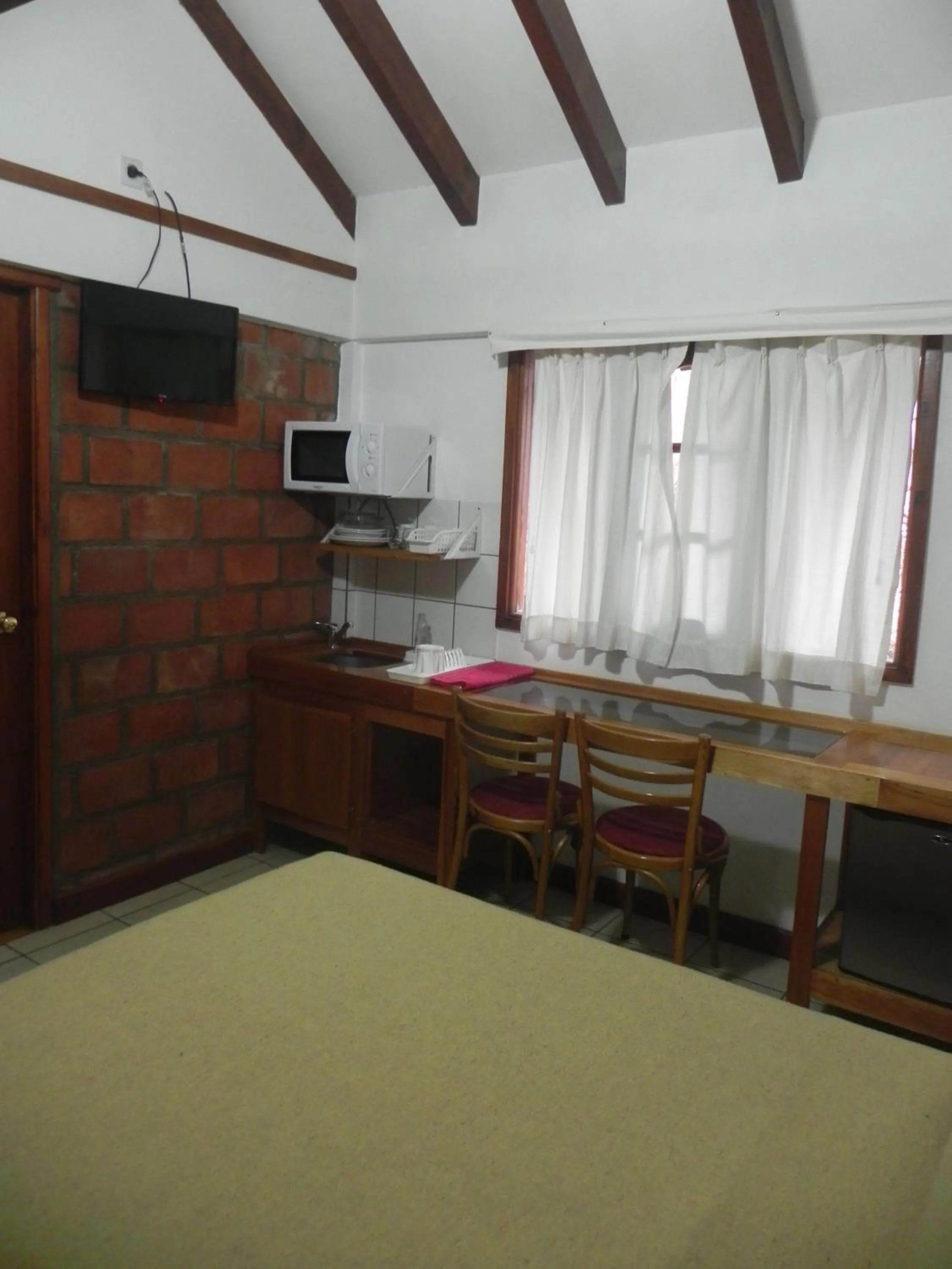 Food and drinks in Mirando al Sur