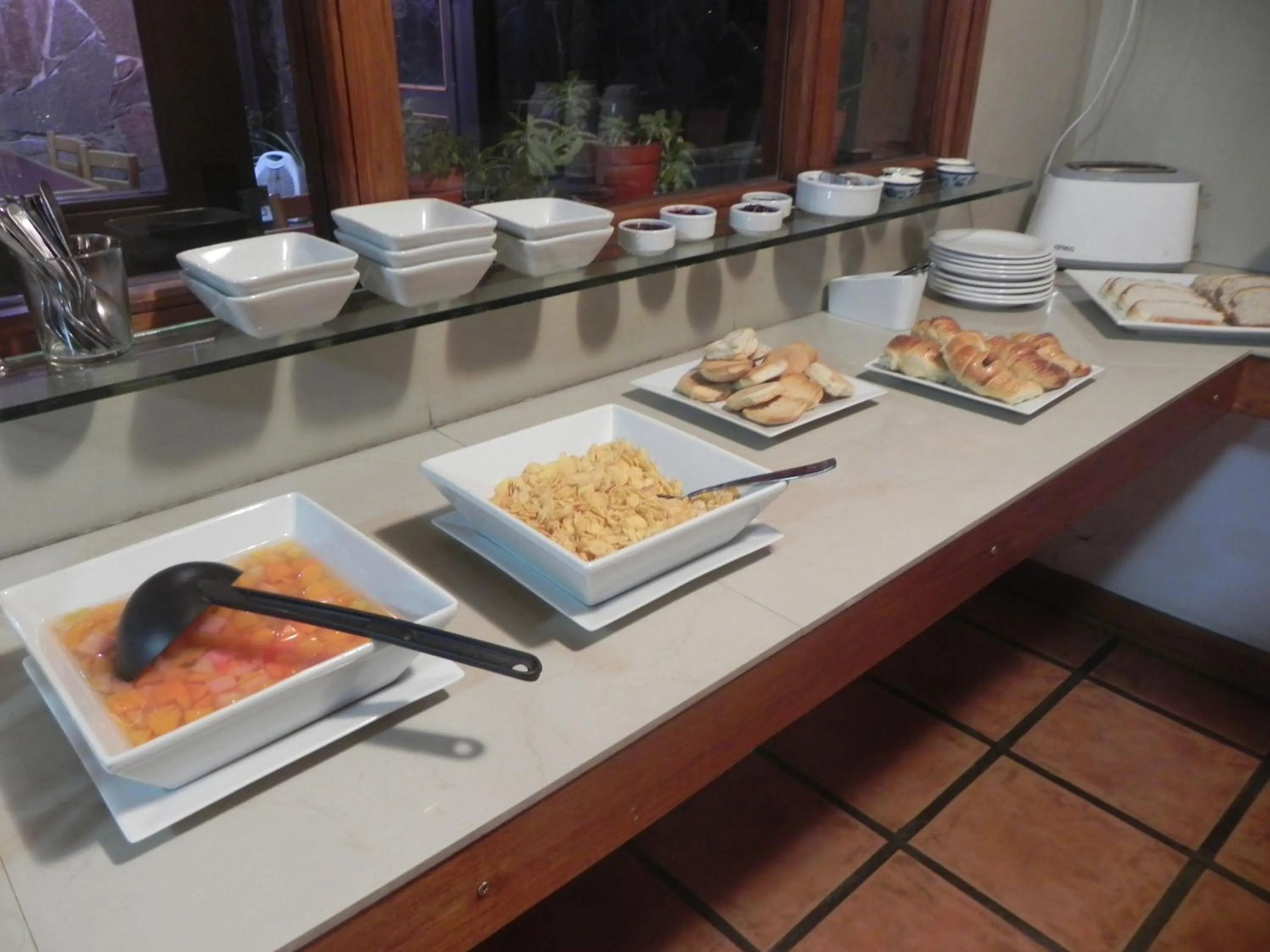 Food and drinks in Mirando al Sur