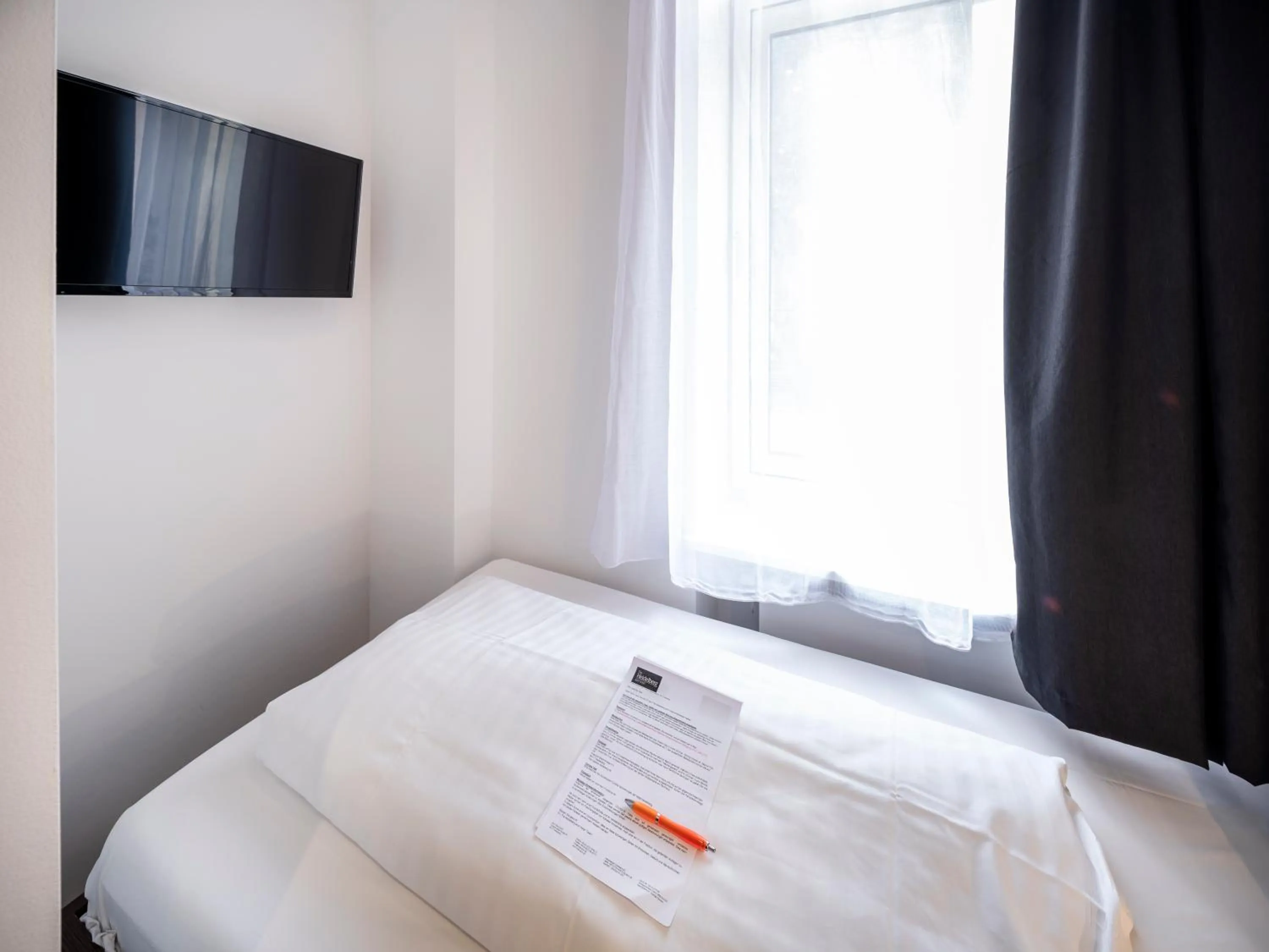 Photo of the whole room, Bed in acor Boutique Hotel