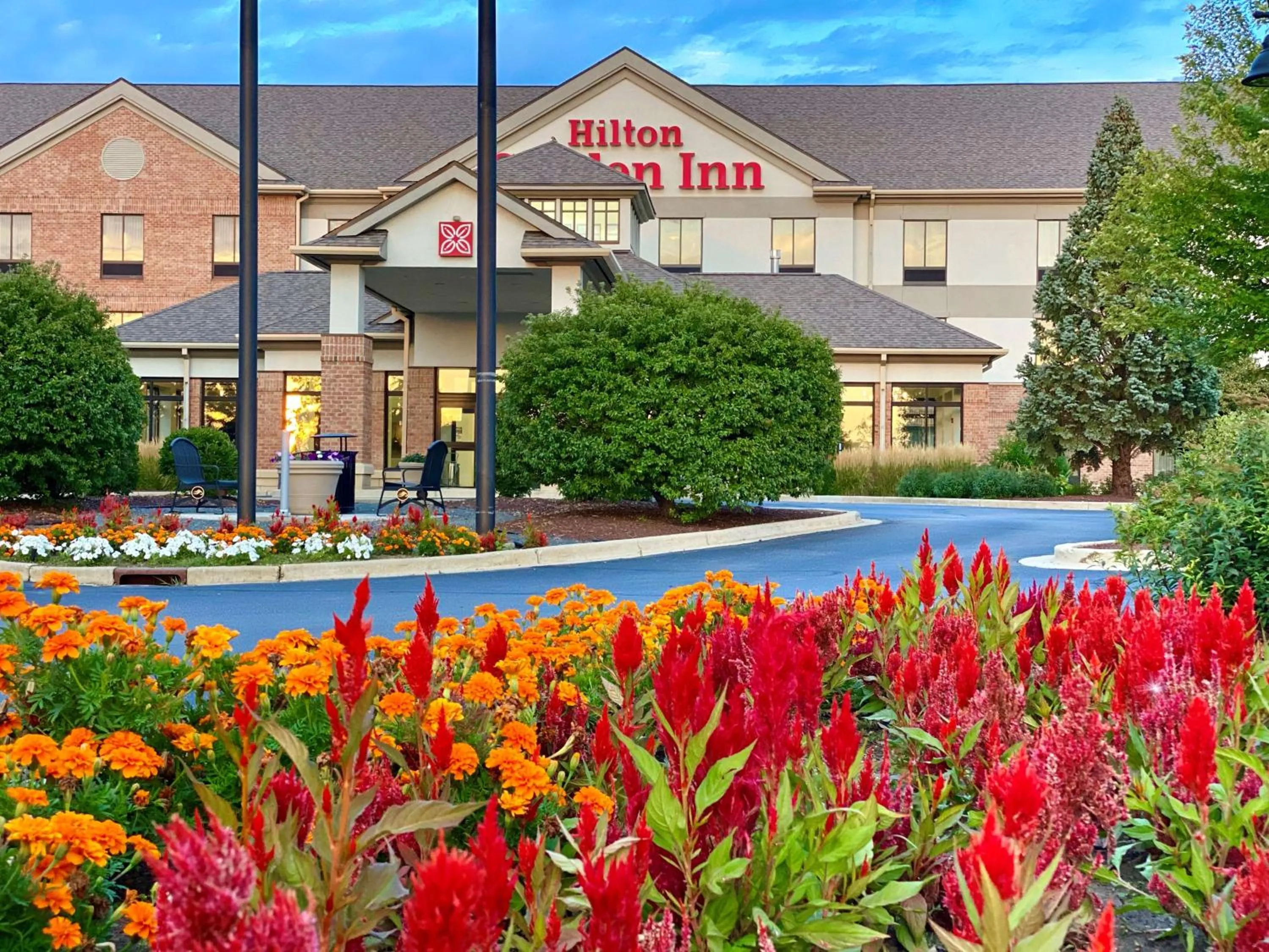 Property building in Hilton Garden Inn Oconomowoc