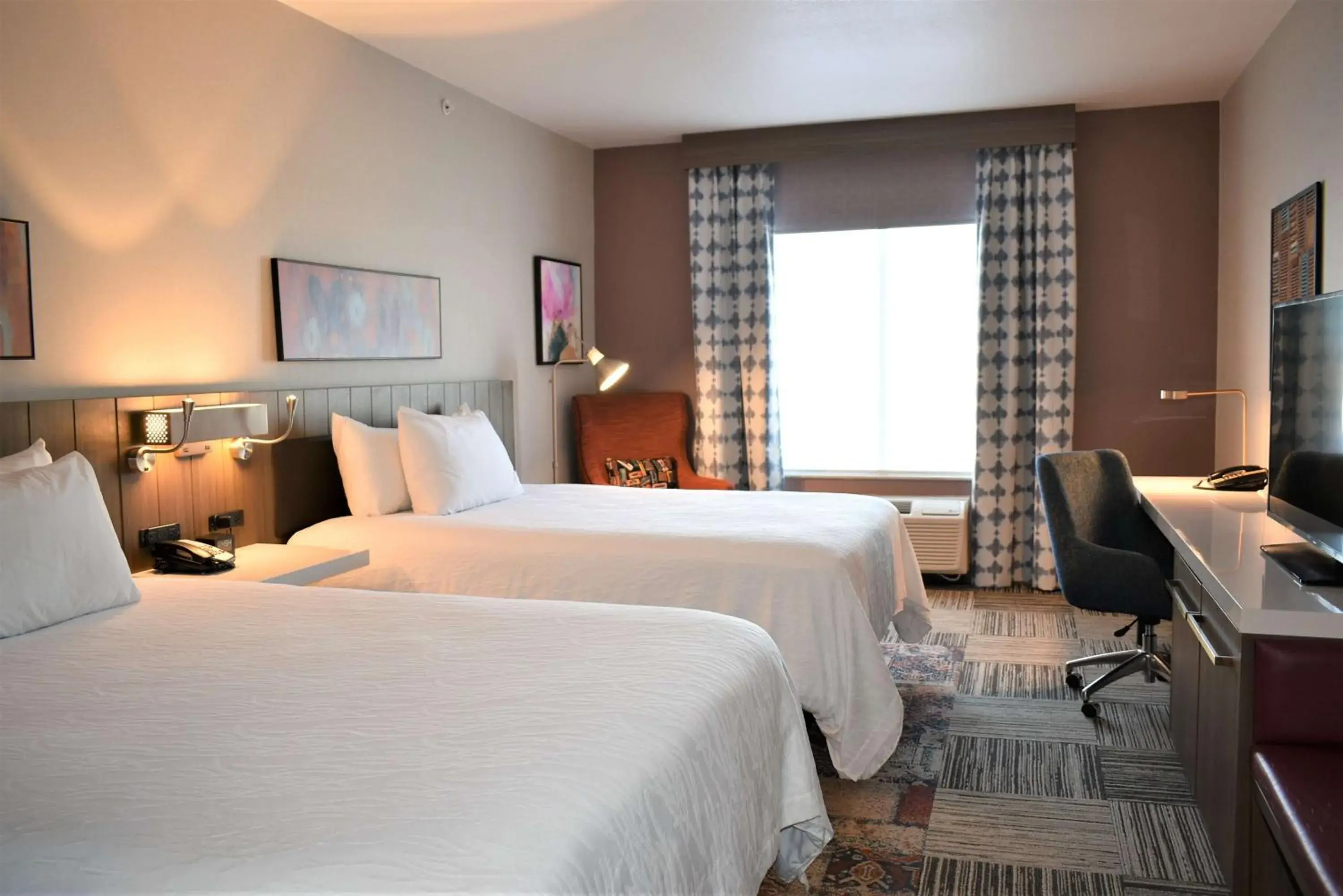 Queen Room with Two Queen Beds in Hilton Garden Inn Oconomowoc Queen Room with Two Queen Beds in Hilton Garden Inn Oconomowoc