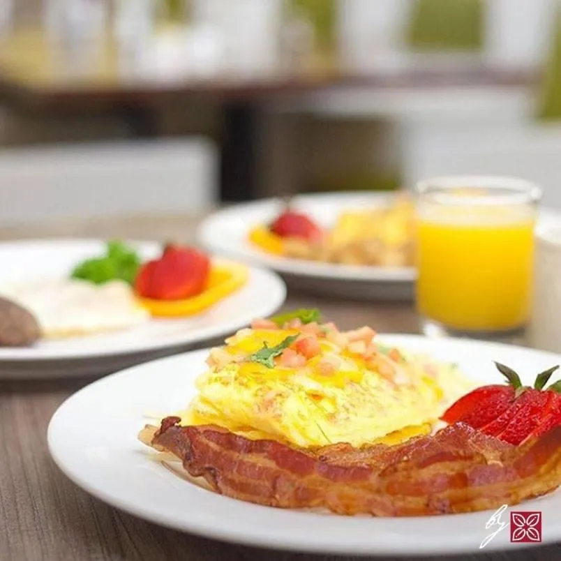 Breakfast in Hilton Garden Inn Oconomowoc