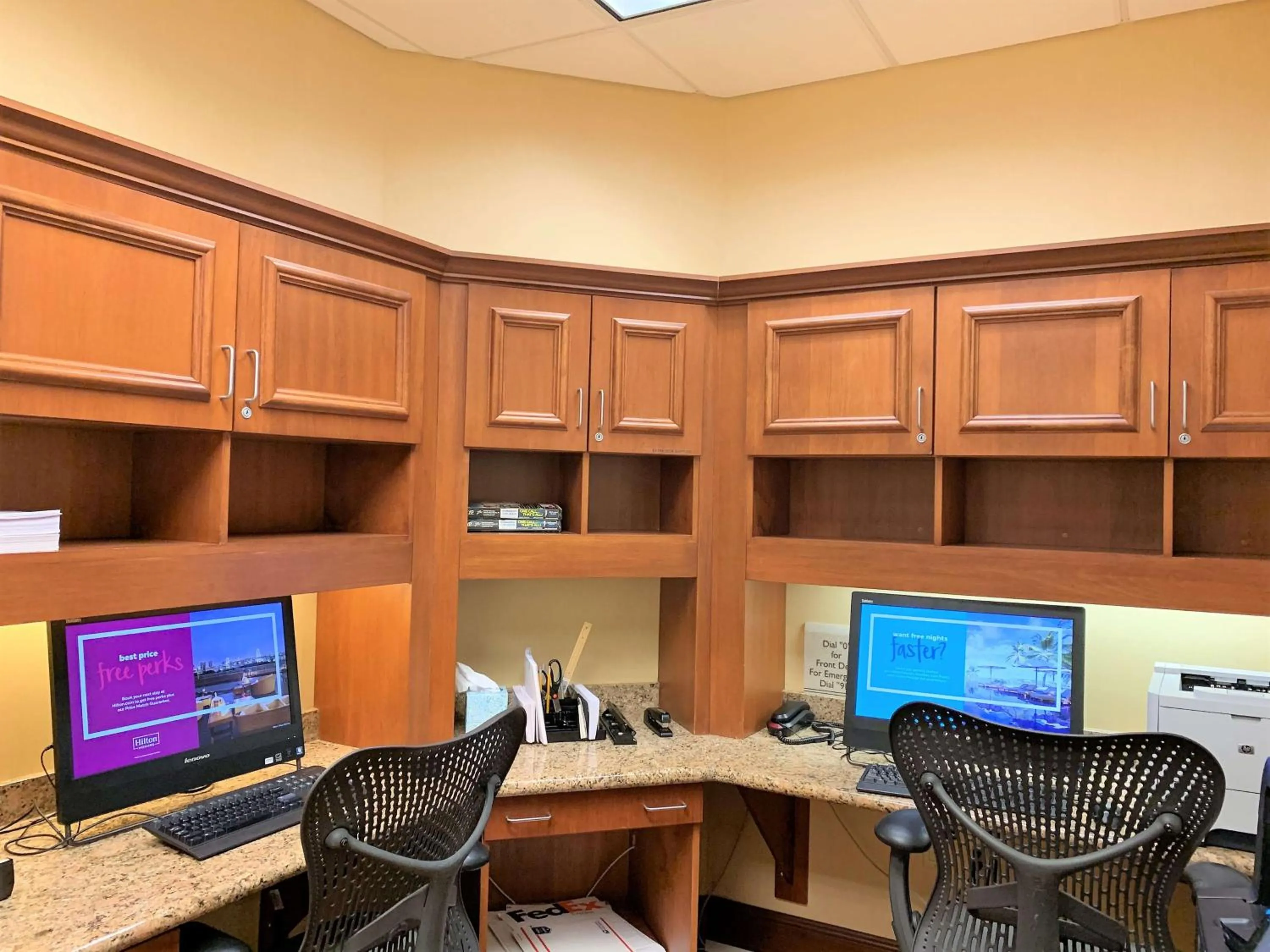 Business facilities in Hilton Garden Inn Oconomowoc