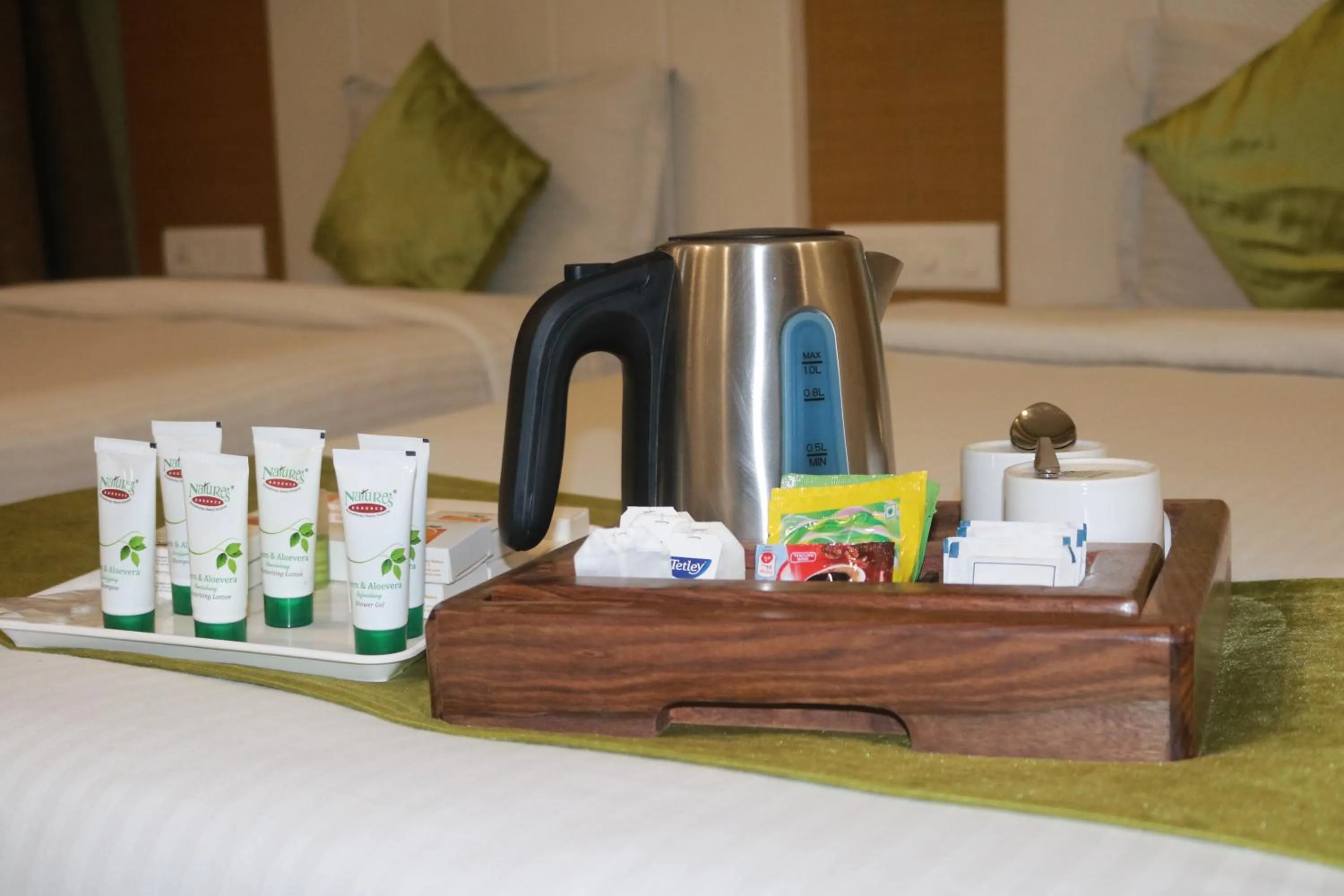 Coffee/tea facilities, Bed in Hotel Orange International