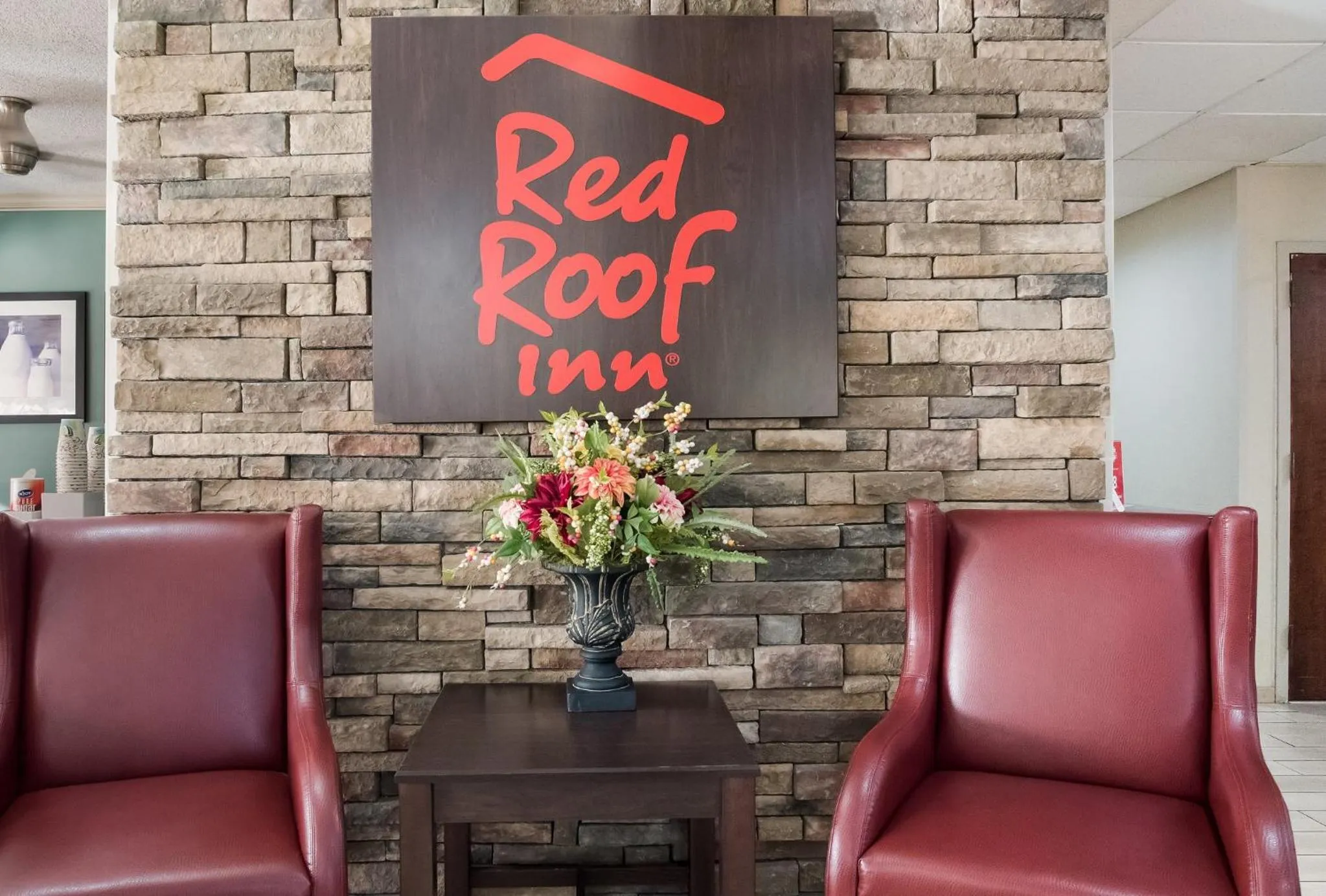 Lobby or reception in Red Roof Inn Tupelo