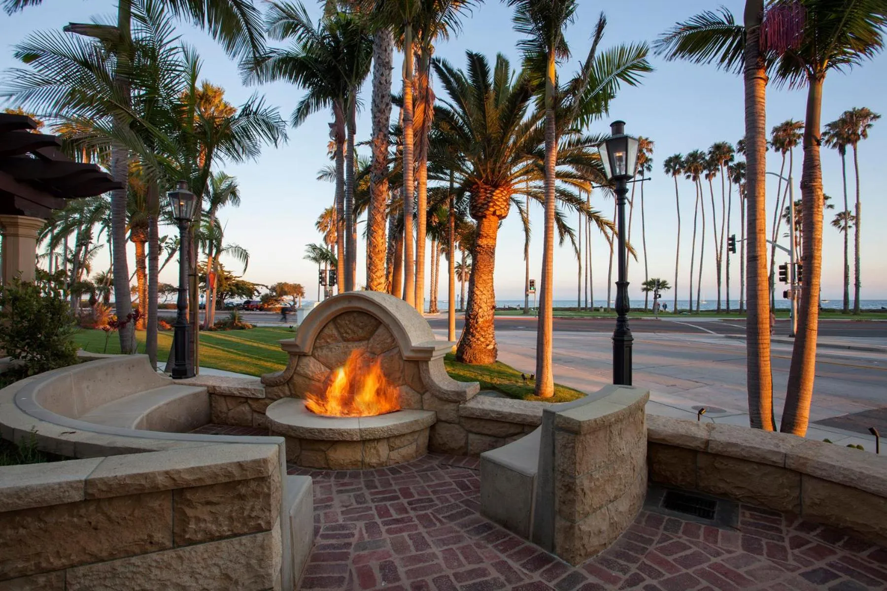 Patio in Santa Barbara Inn