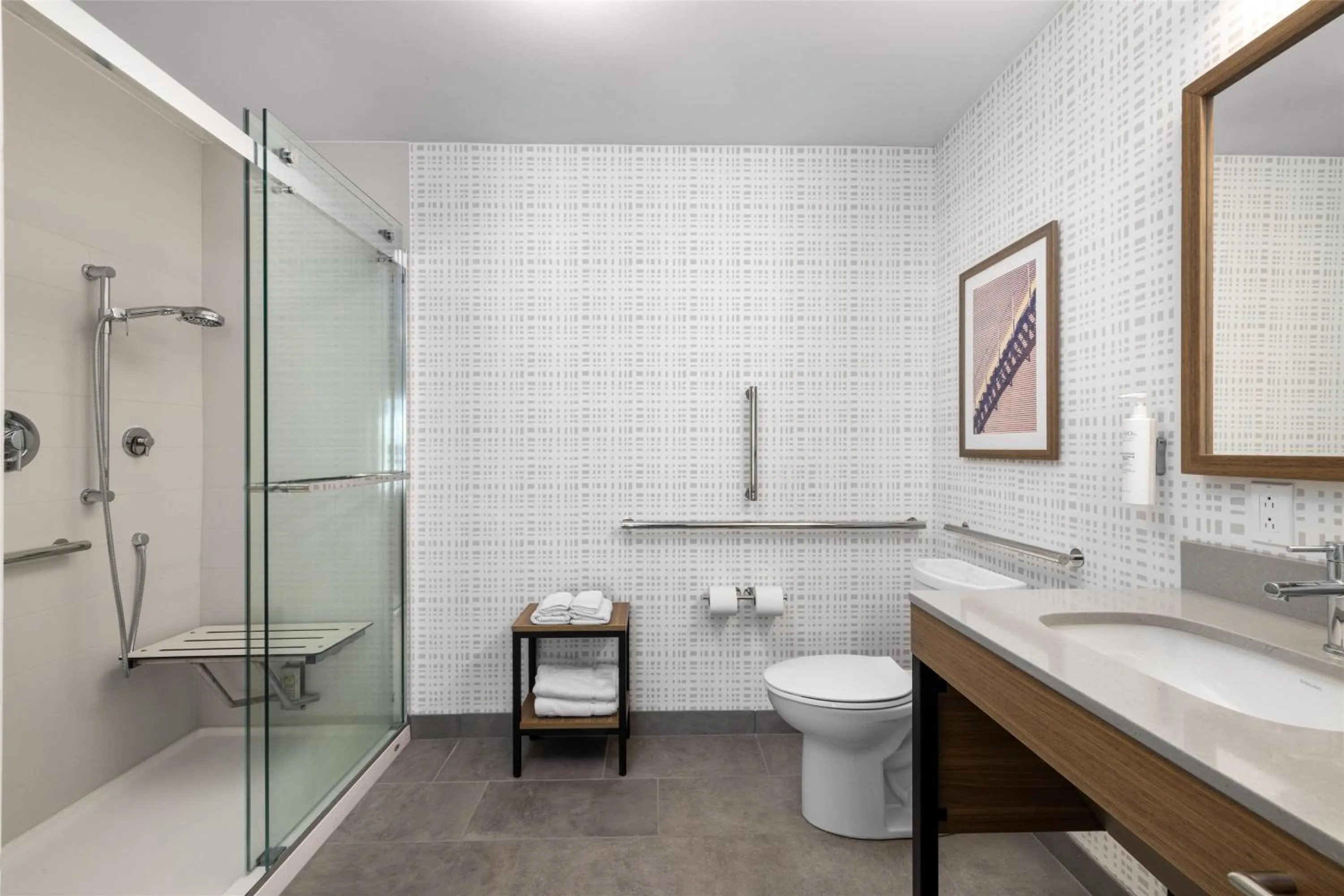 Bathroom in Hampton Inn & Suites Moline-Quad City Int'l Aprt