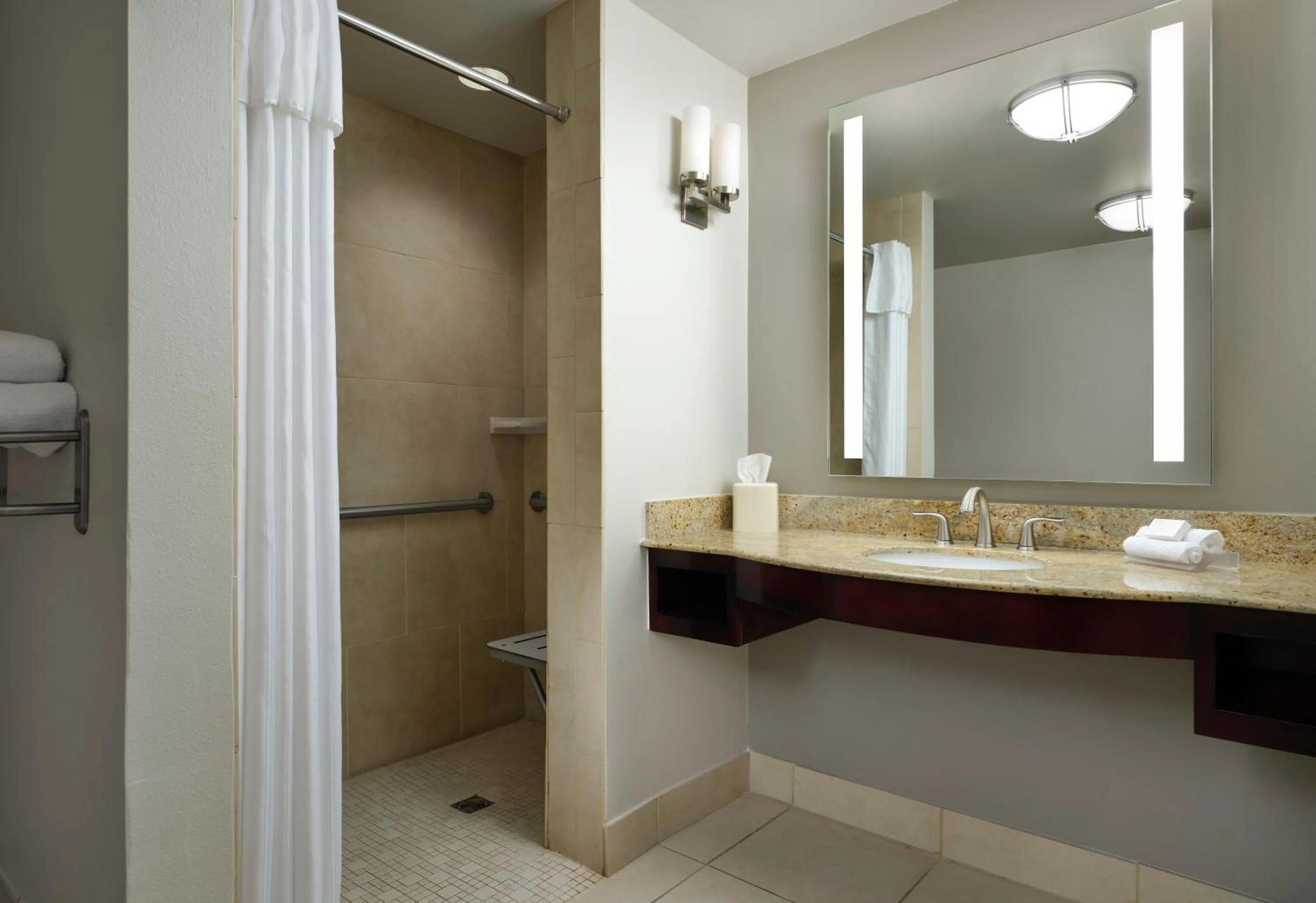Shower in Hilton Garden Inn Shreveport Bossier City