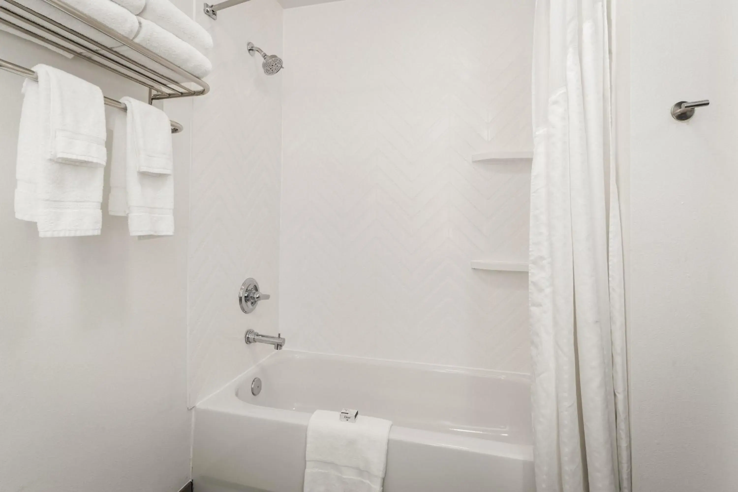 King Suite with Sofa Bed in Holiday Inn & Suites Bothell an IHG Hotel King Suite with Sofa Bed in Holiday Inn & Suites Bothell an IHG Hotel