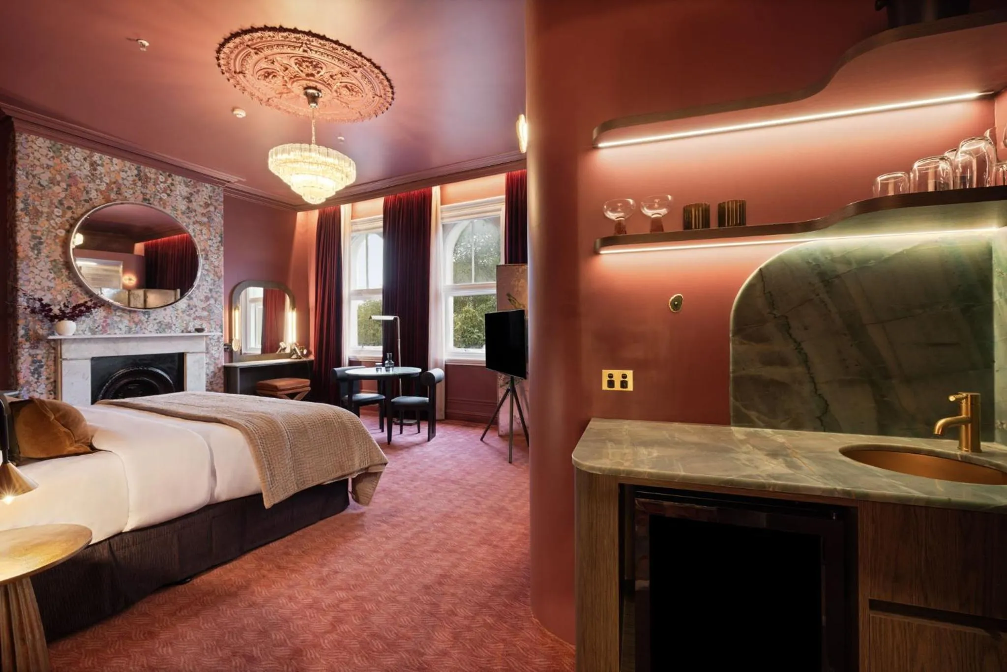 Bed in Medusa Hotel Sydney