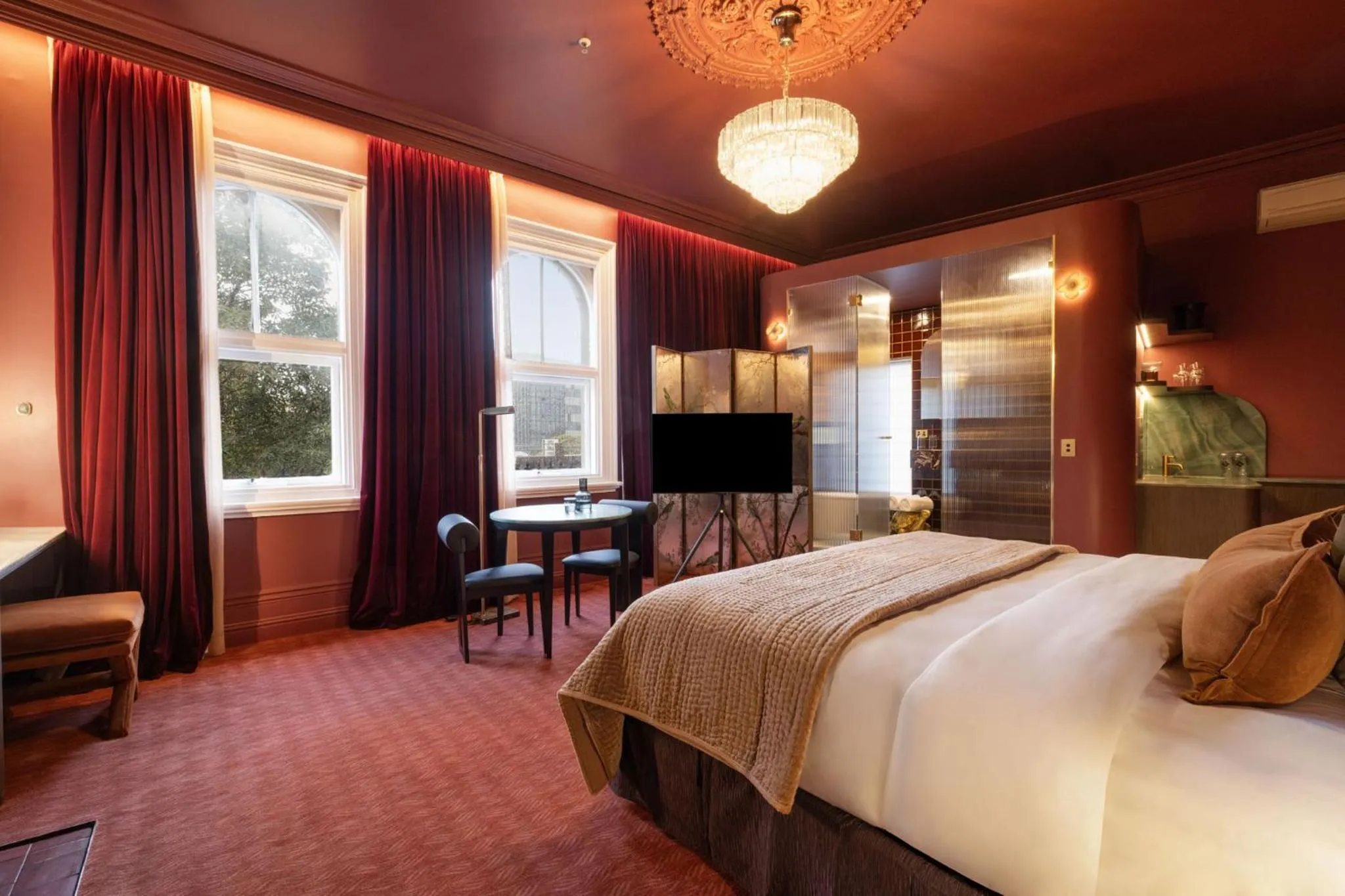 Bed in Medusa Hotel Sydney