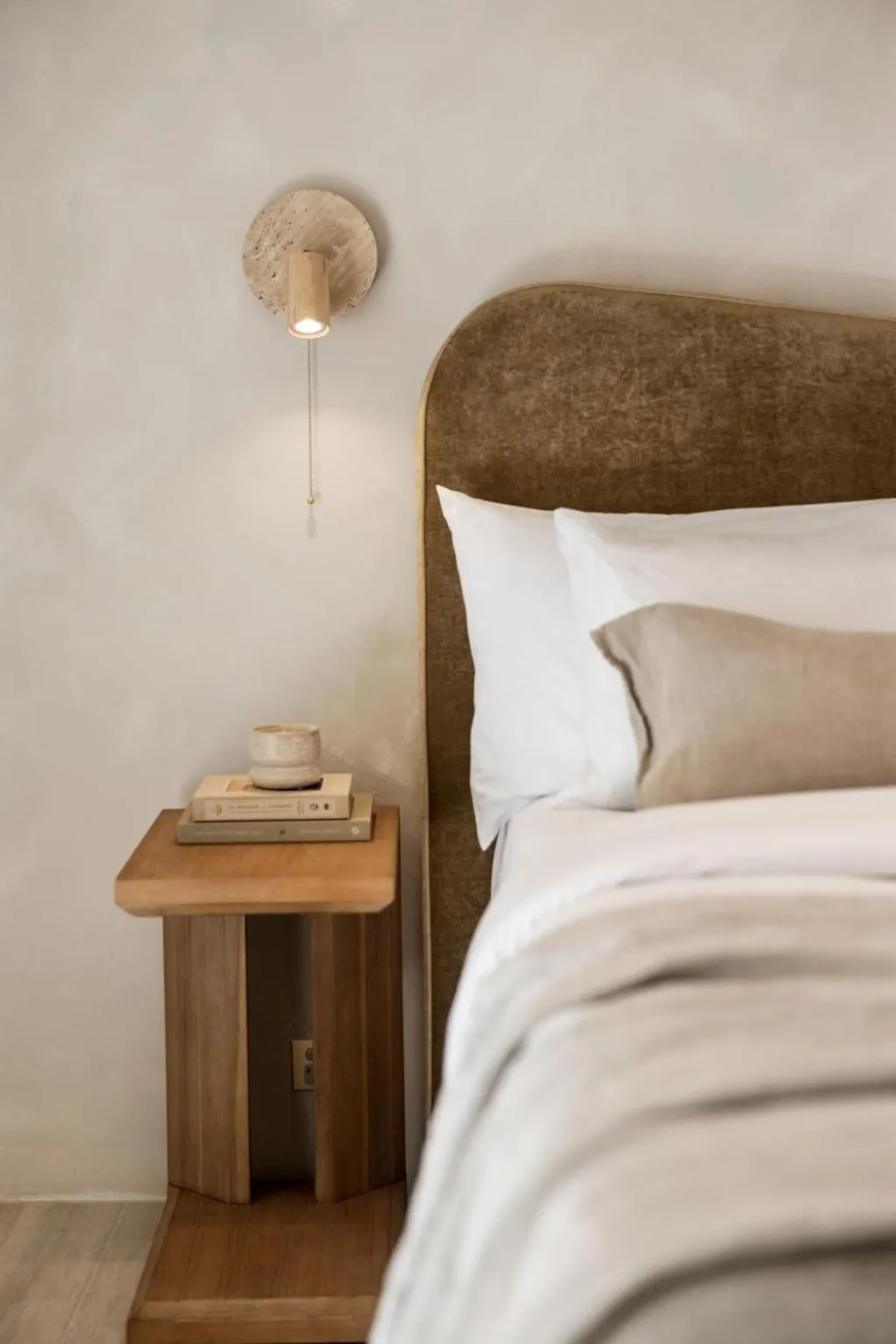 Bed in Medusa Hotel Sydney