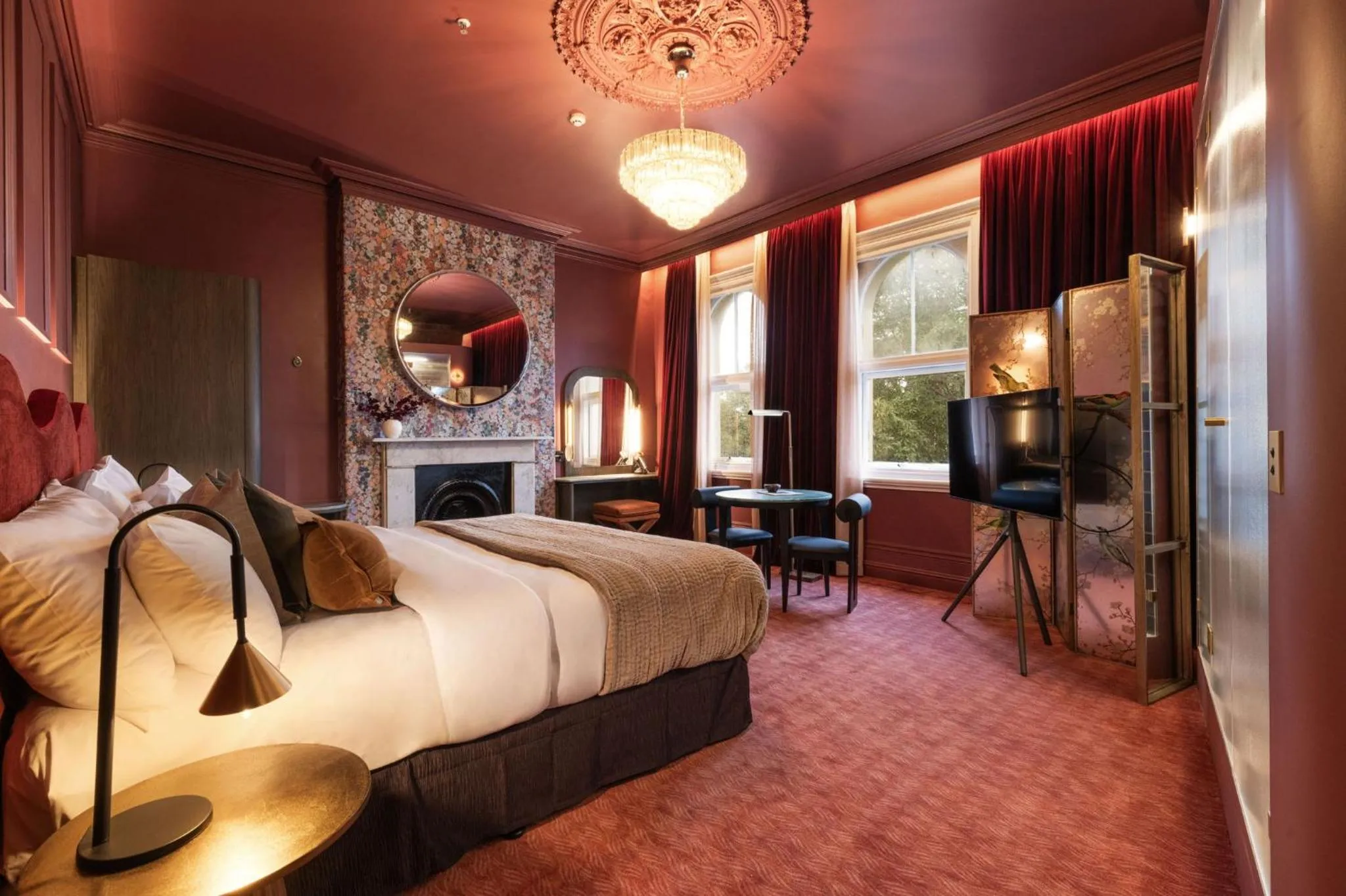 Bed in Medusa Hotel Sydney