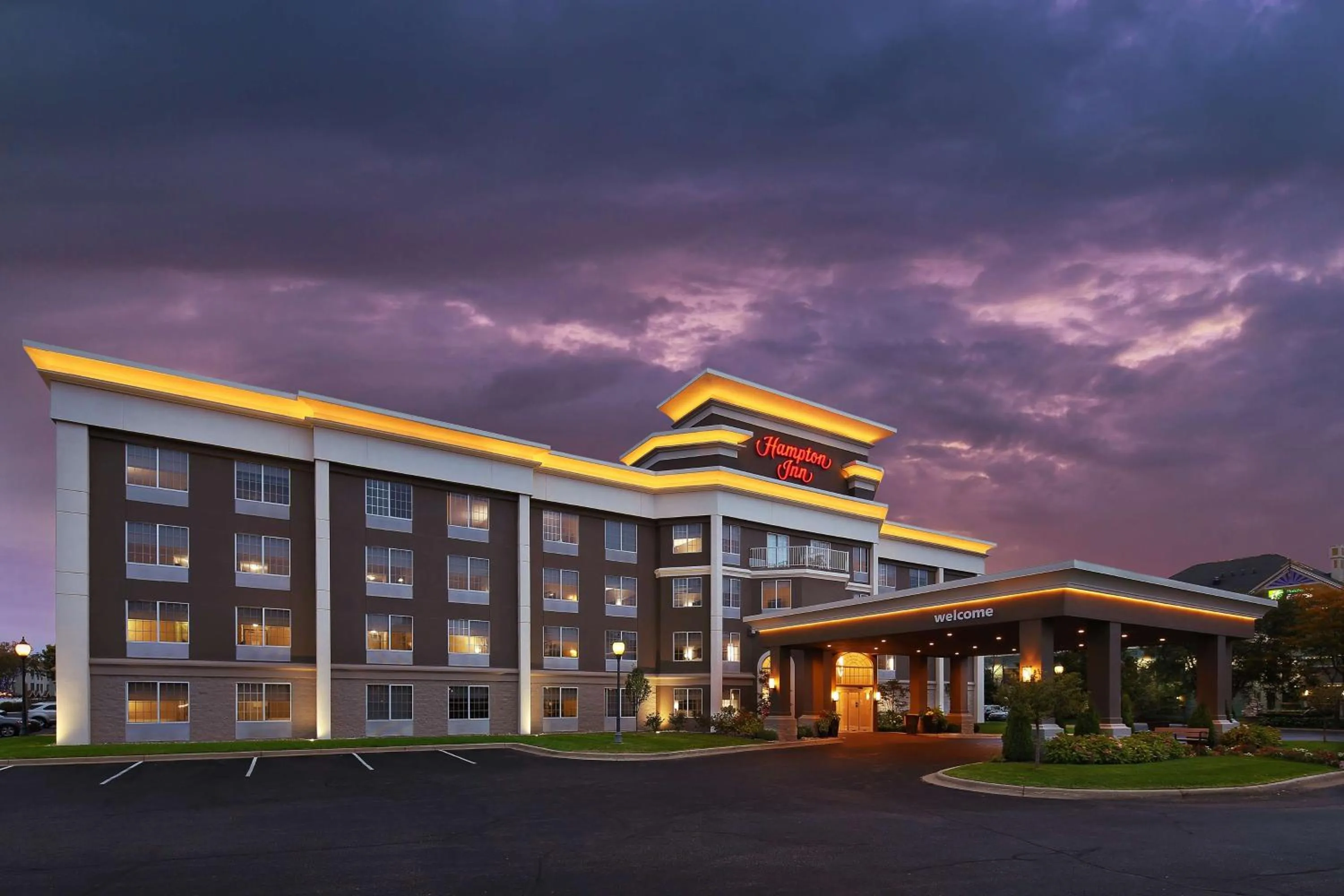 Property building in Hampton Inn Holland
