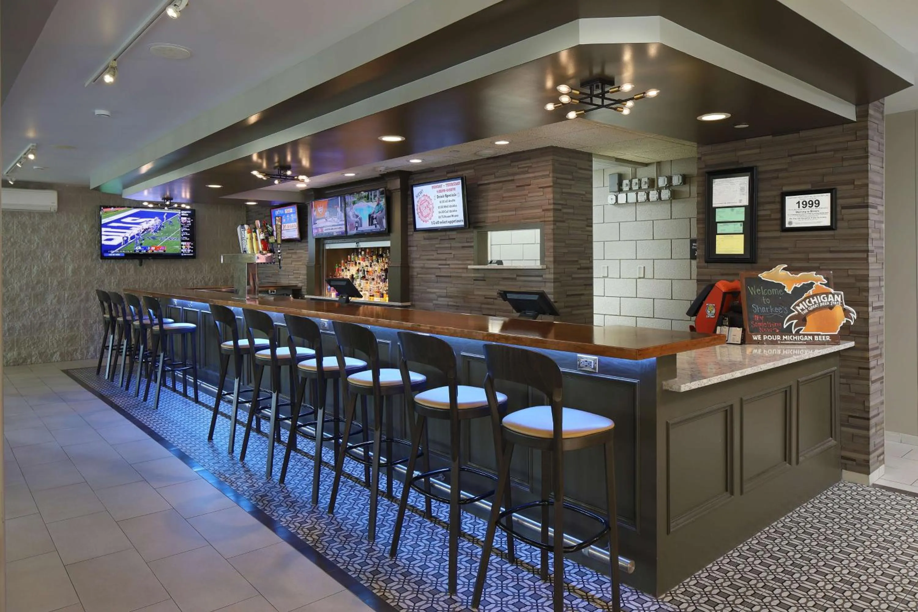 Lounge or bar in Hampton Inn Holland