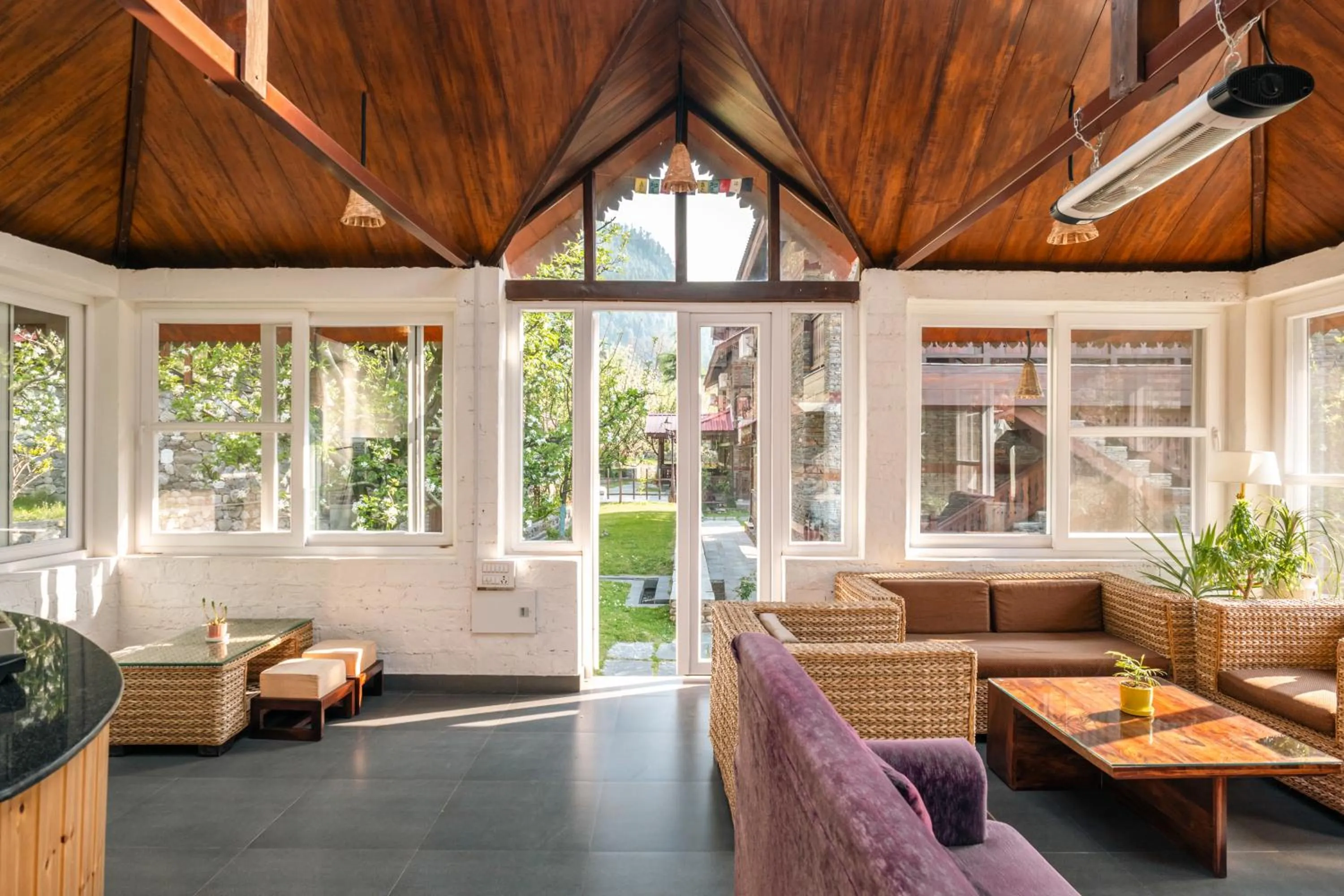 Restaurant/places to eat in Shivadya - A Luxury Boutique Experience