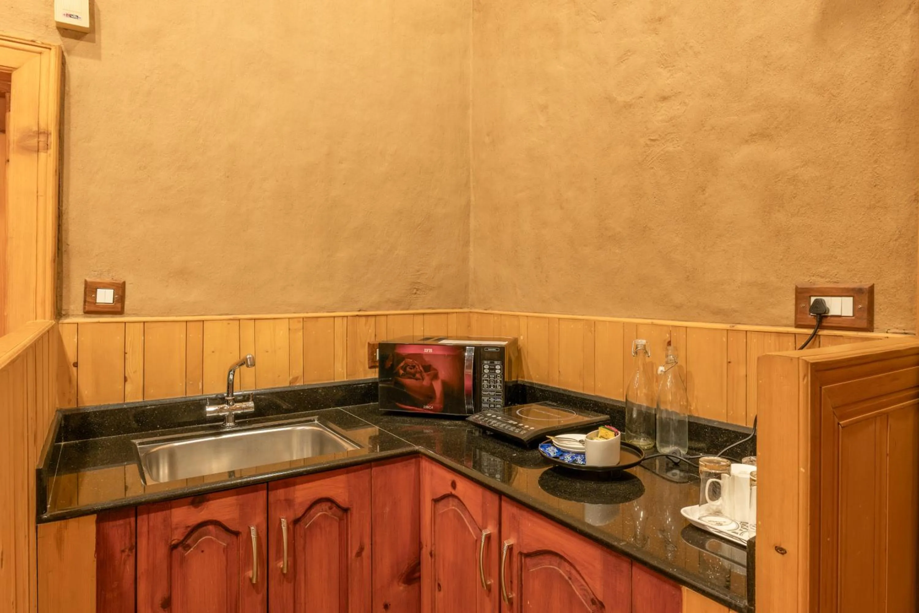 Kitchen or kitchenette in Shivadya - A Luxury Boutique Experience