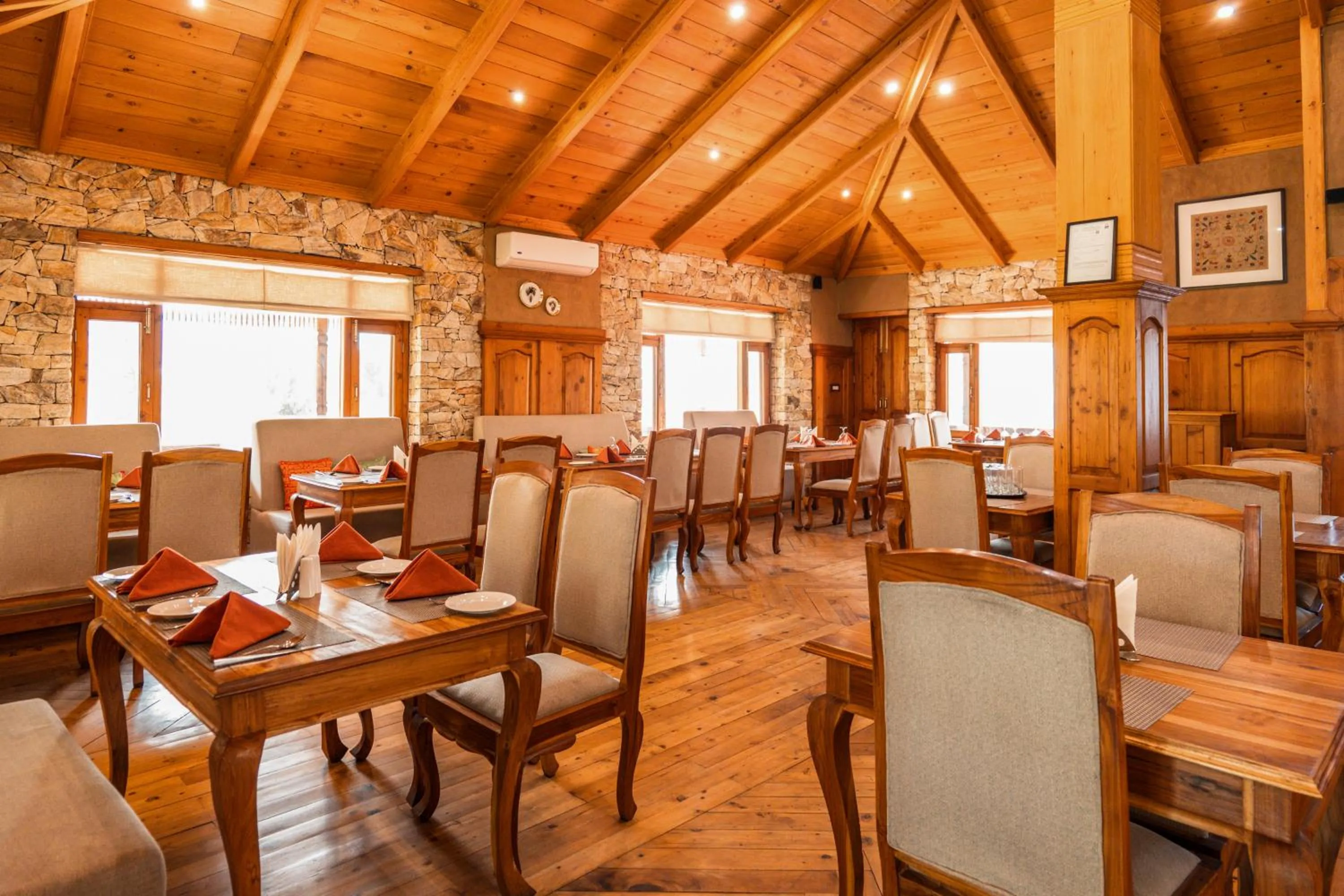 Restaurant/places to eat in Shivadya - A Luxury Boutique Experience