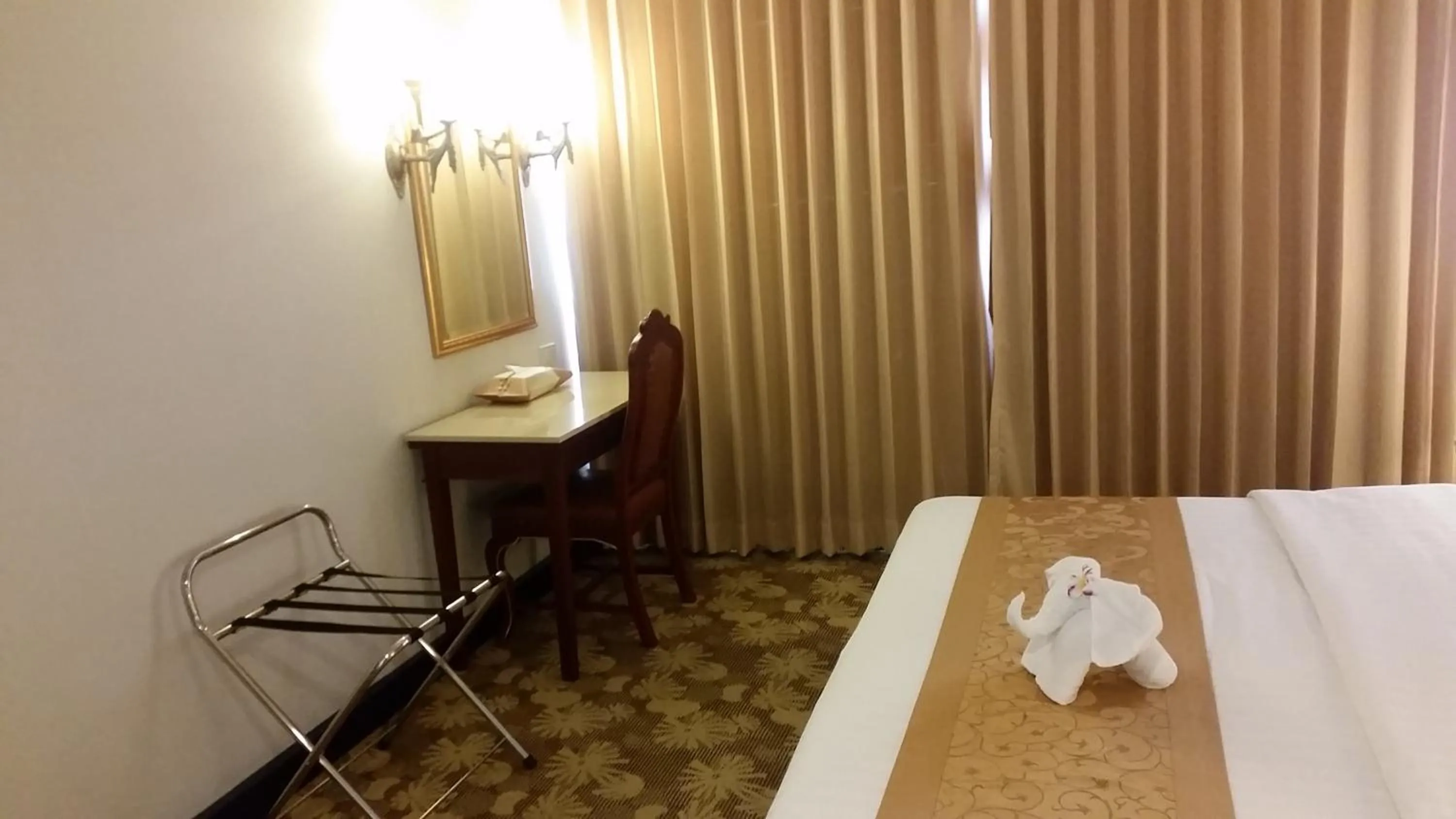 Decorative detail, Bed in Ariston Hotel Bangkok