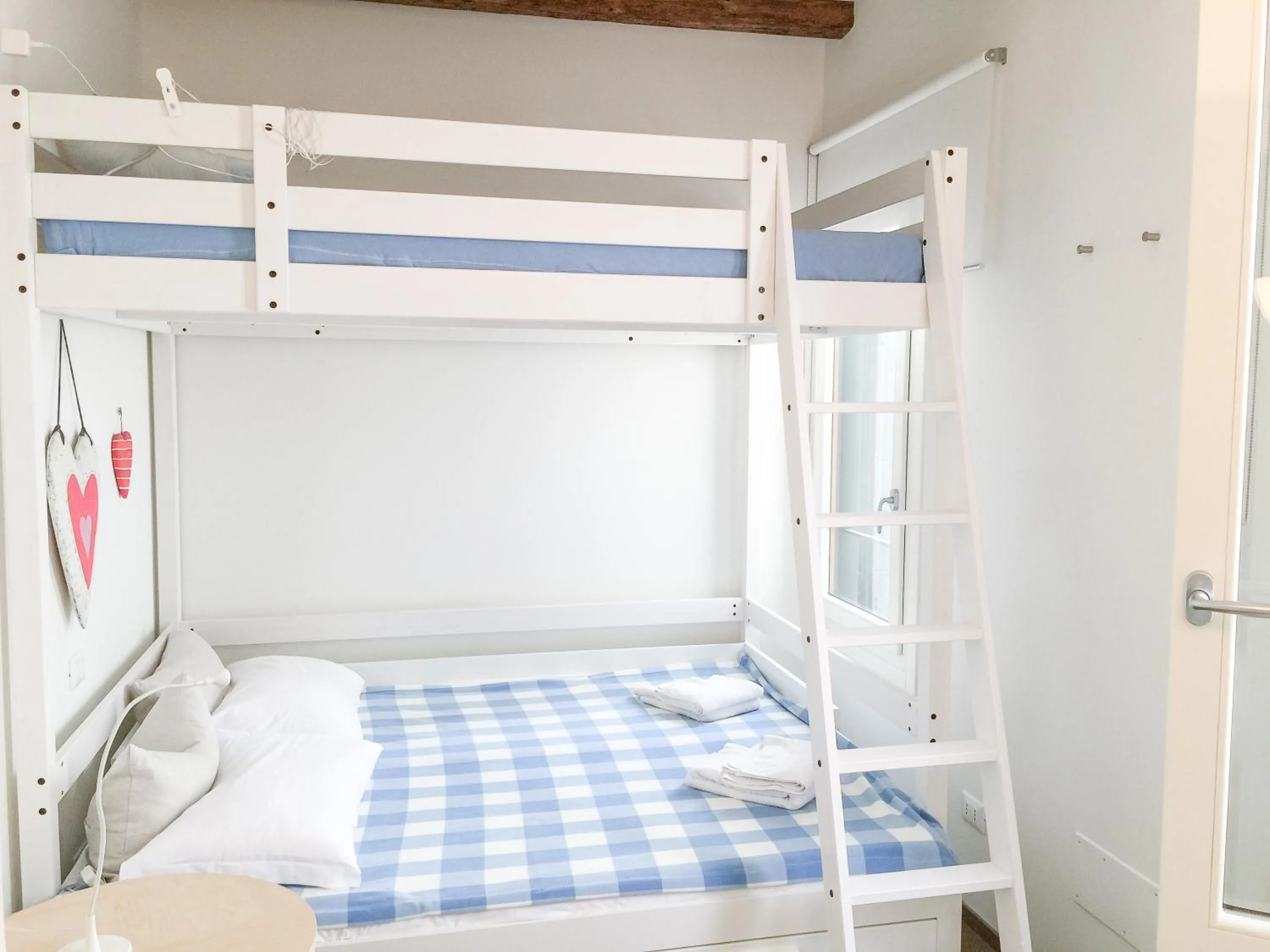 Photo of the whole room, Bed in Cà Farnese