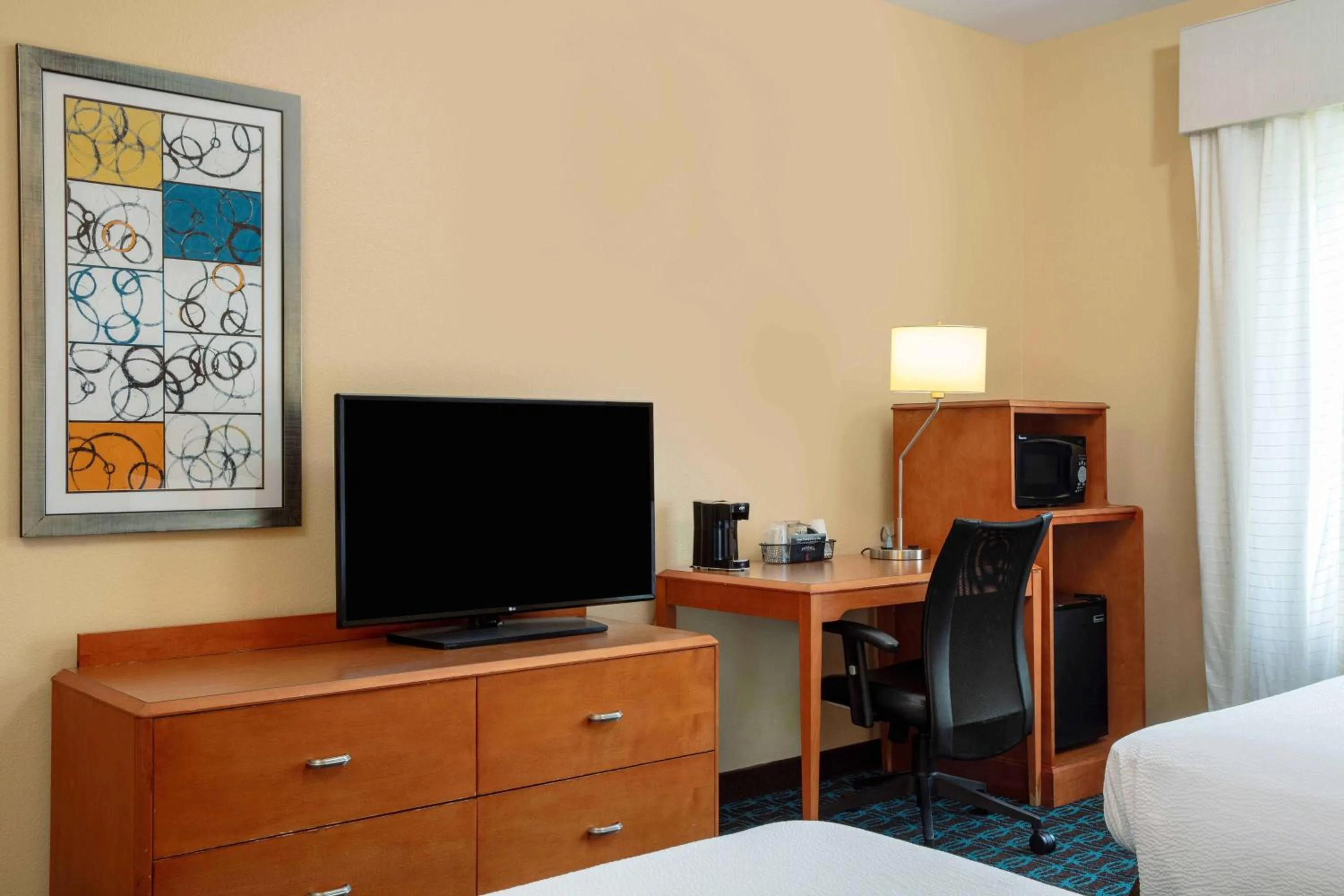 Photo of the whole room, Bed in Fairfield by Marriott Inn and Suites Augusta Fort Eisenhower Area