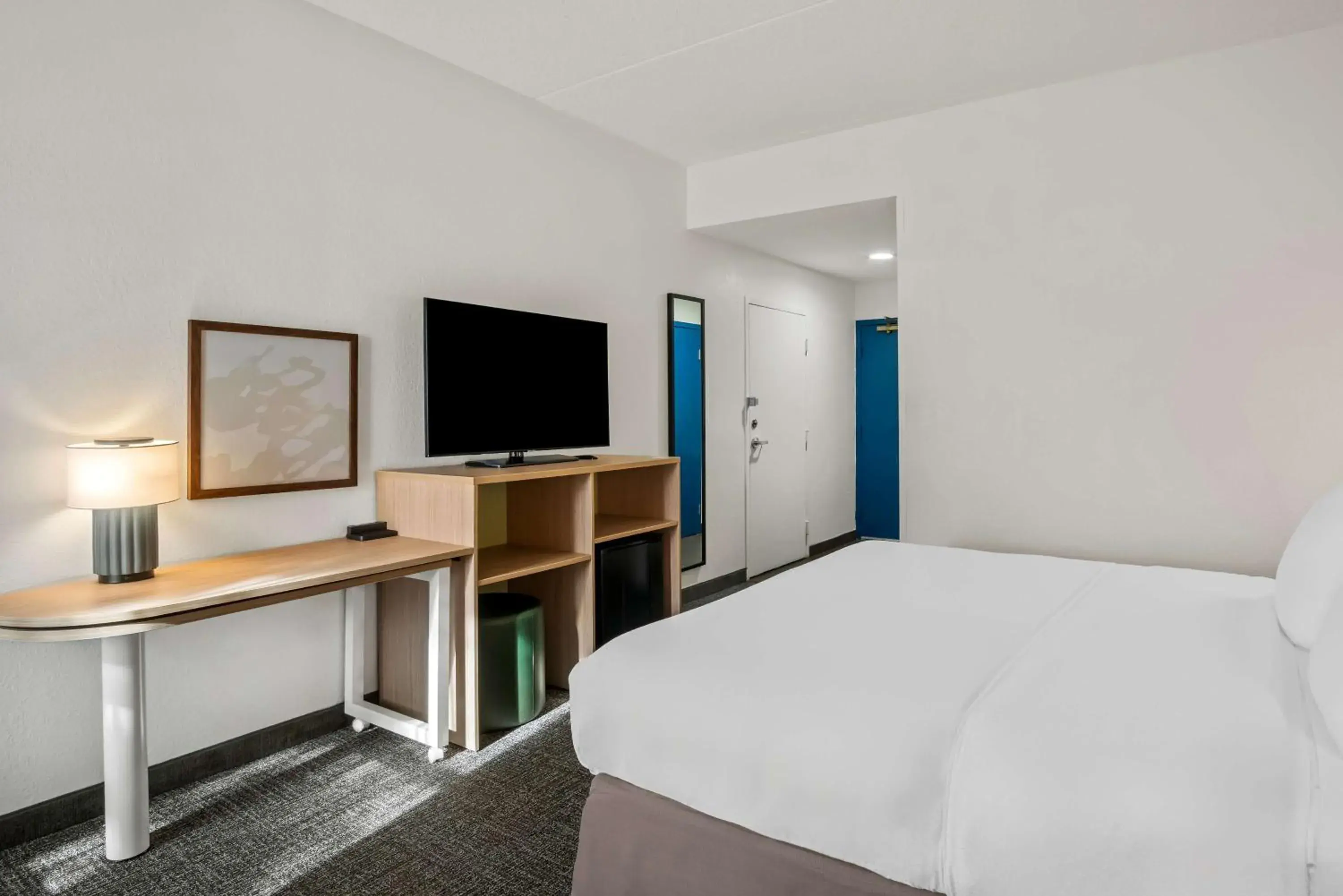 King Room with Mobility Accessible Tub in Spark By Hilton Stevensville King Room with Mobility Accessible Tub in Spark By Hilton Stevensville