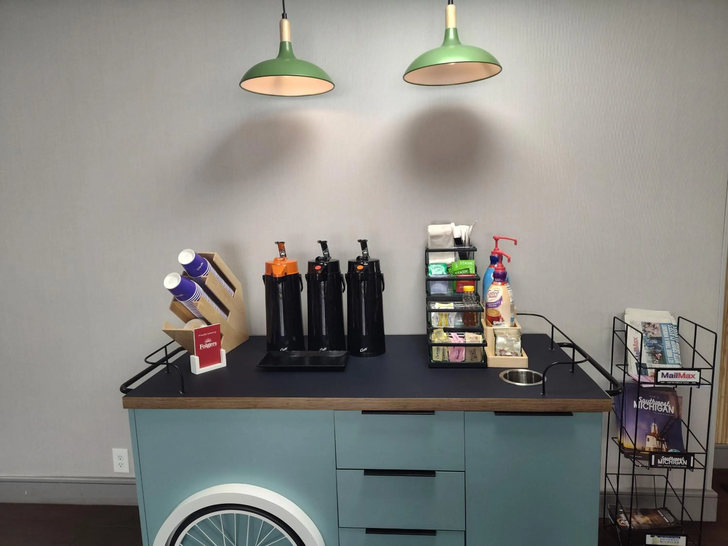 Lobby or reception in Spark By Hilton Stevensville