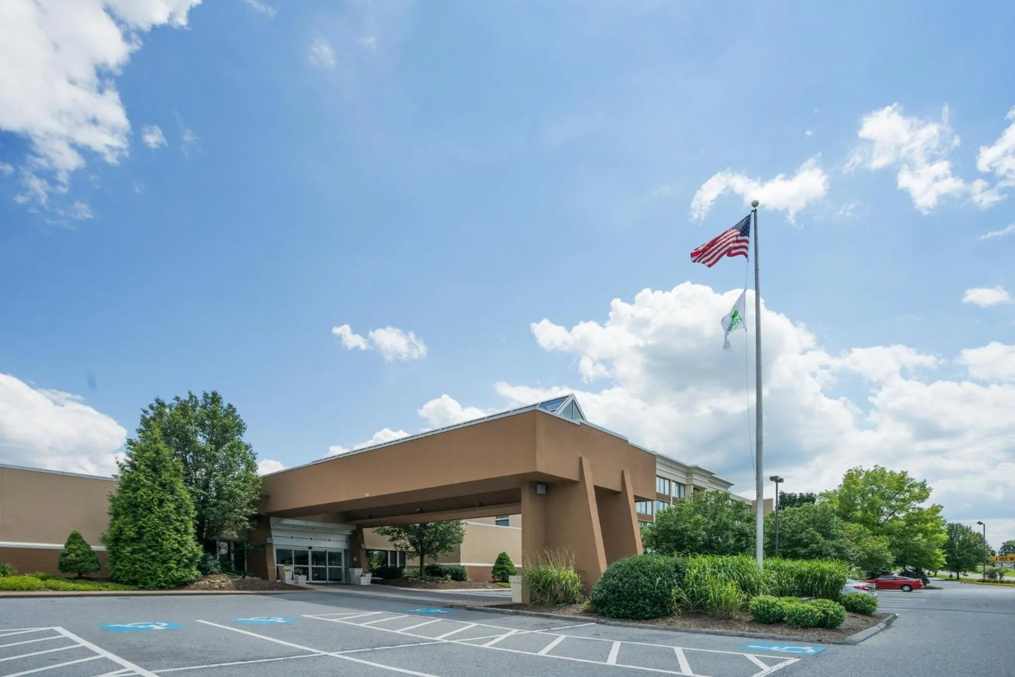 Property building in Holiday Inn Harrisburg I-81 Hershey Area by IHG