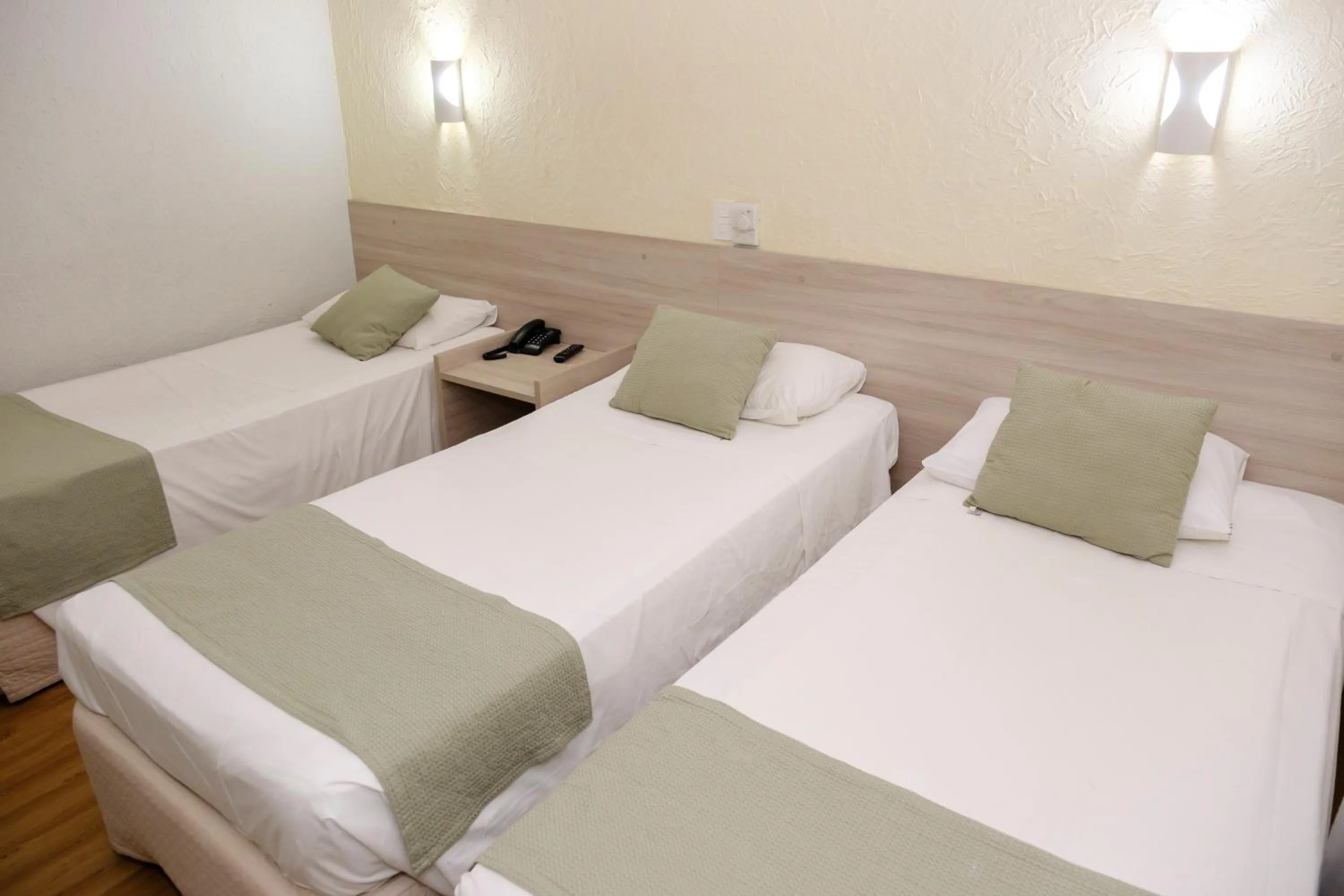 Bed in Marante Plaza Hotel