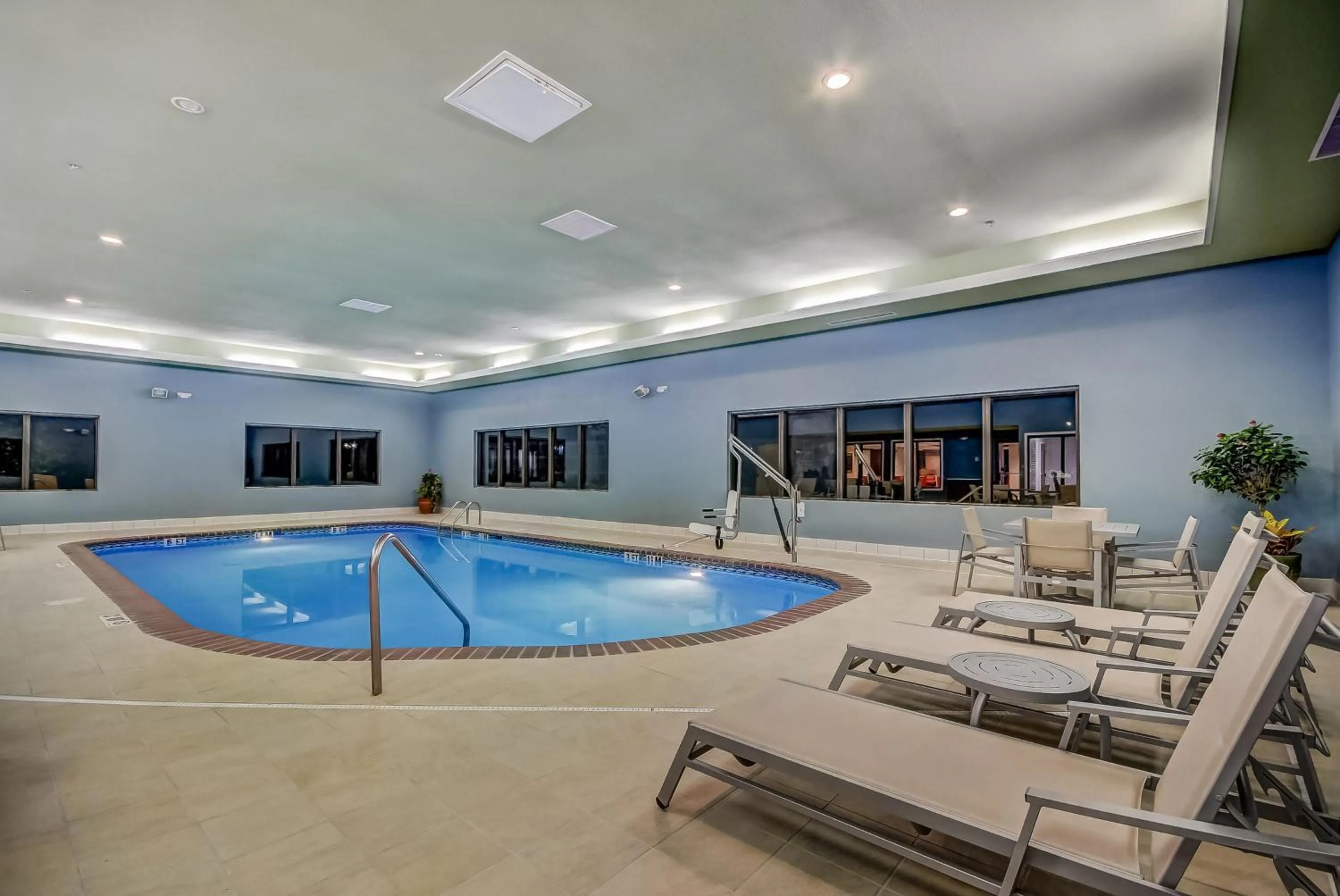 Swimming pool in Holiday Inn Express & Suites Greenville Airport i85 by IHG