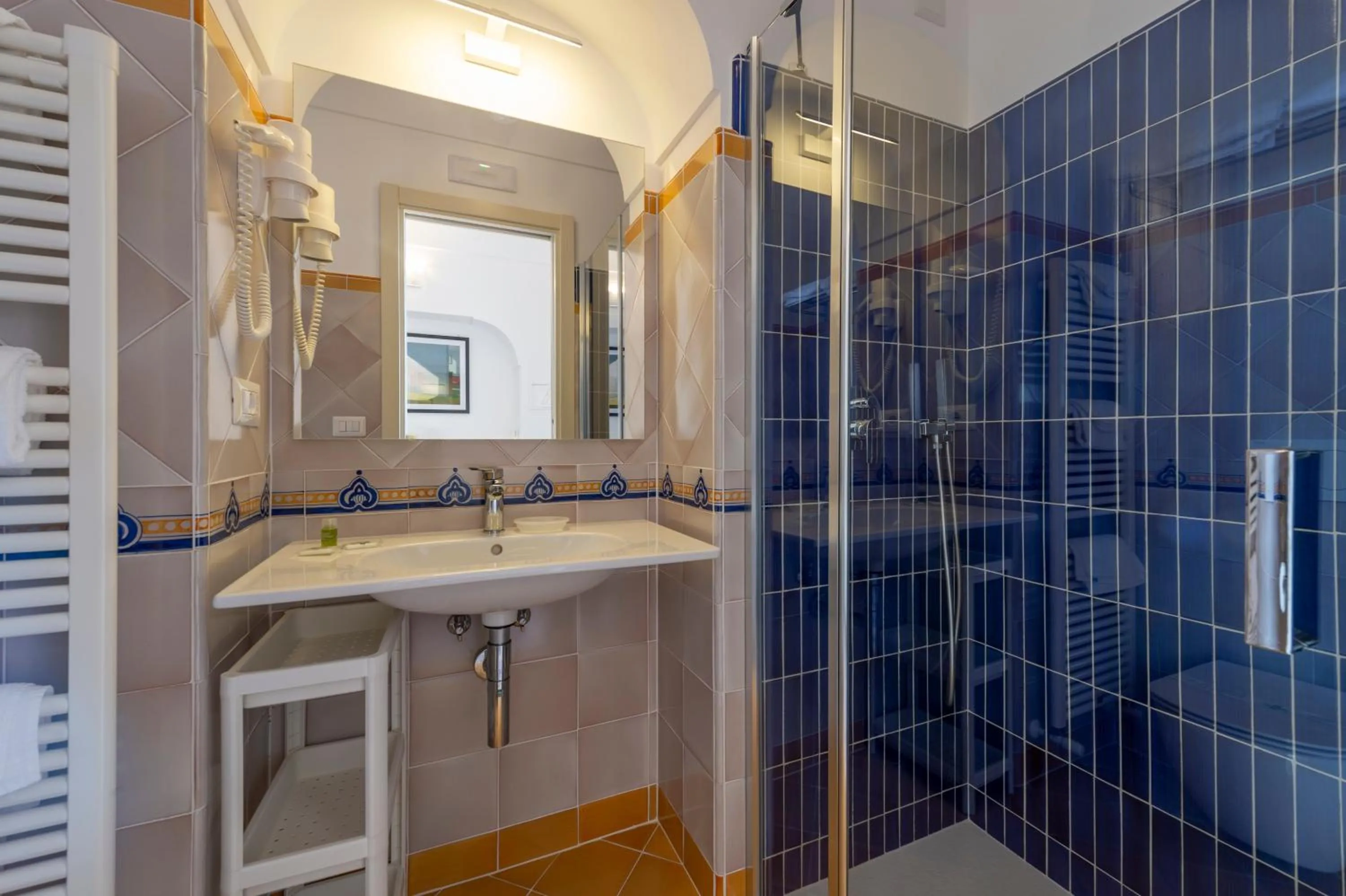 Shower in Albadamare Boutique Hotel