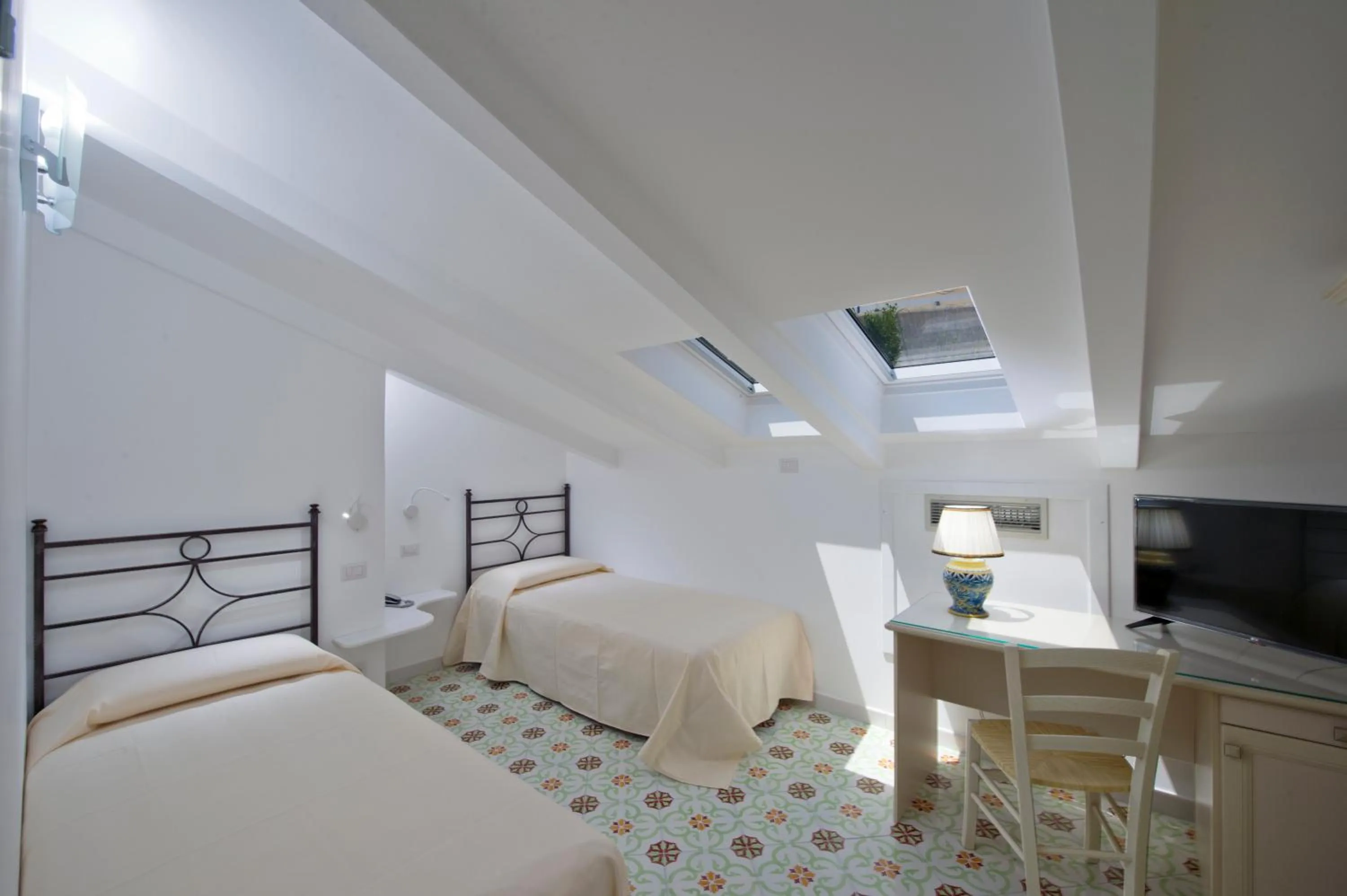 Photo of the whole room, Bed in Albadamare Boutique Hotel