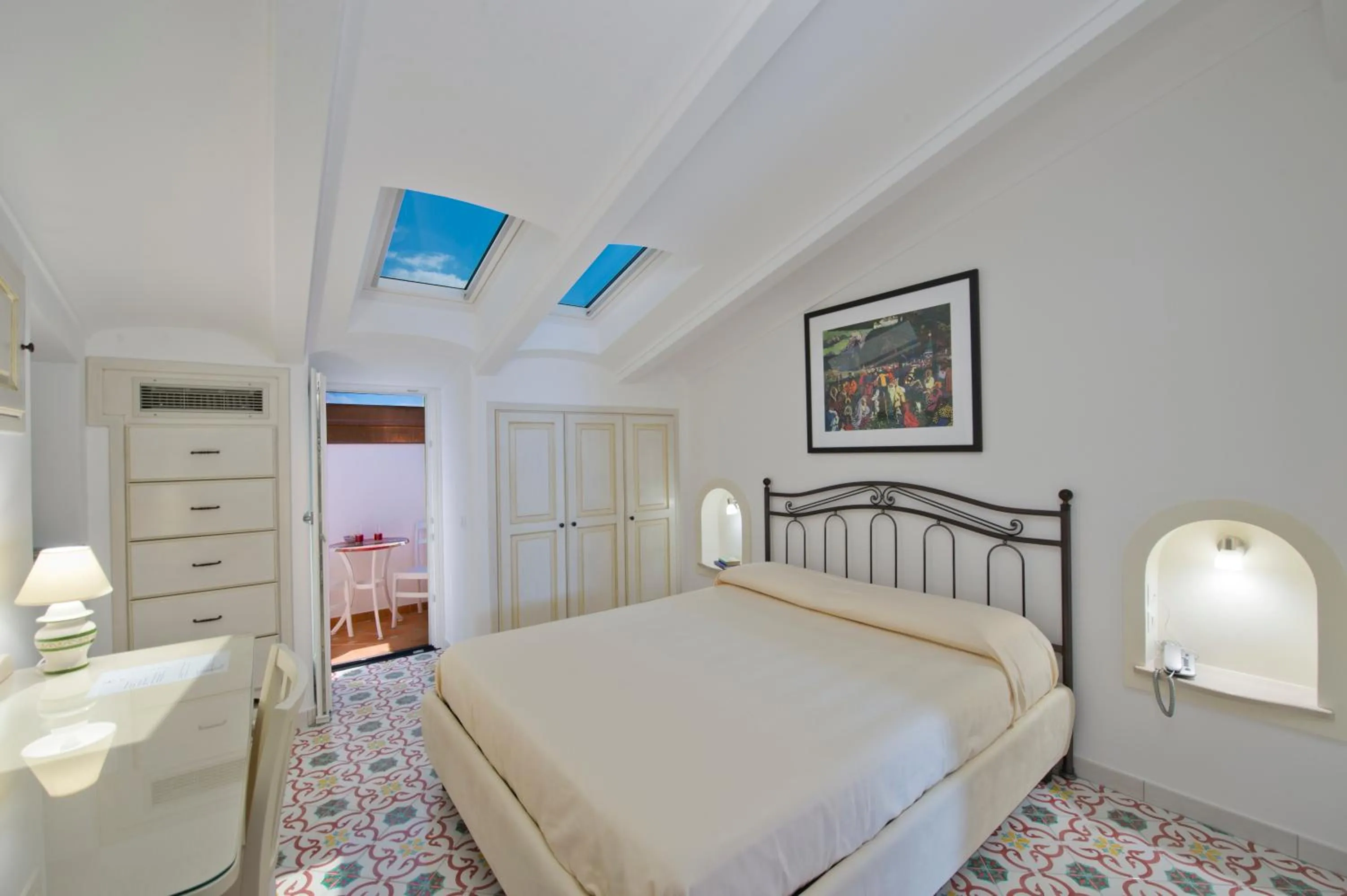 Photo of the whole room, Bed in Albadamare Boutique Hotel