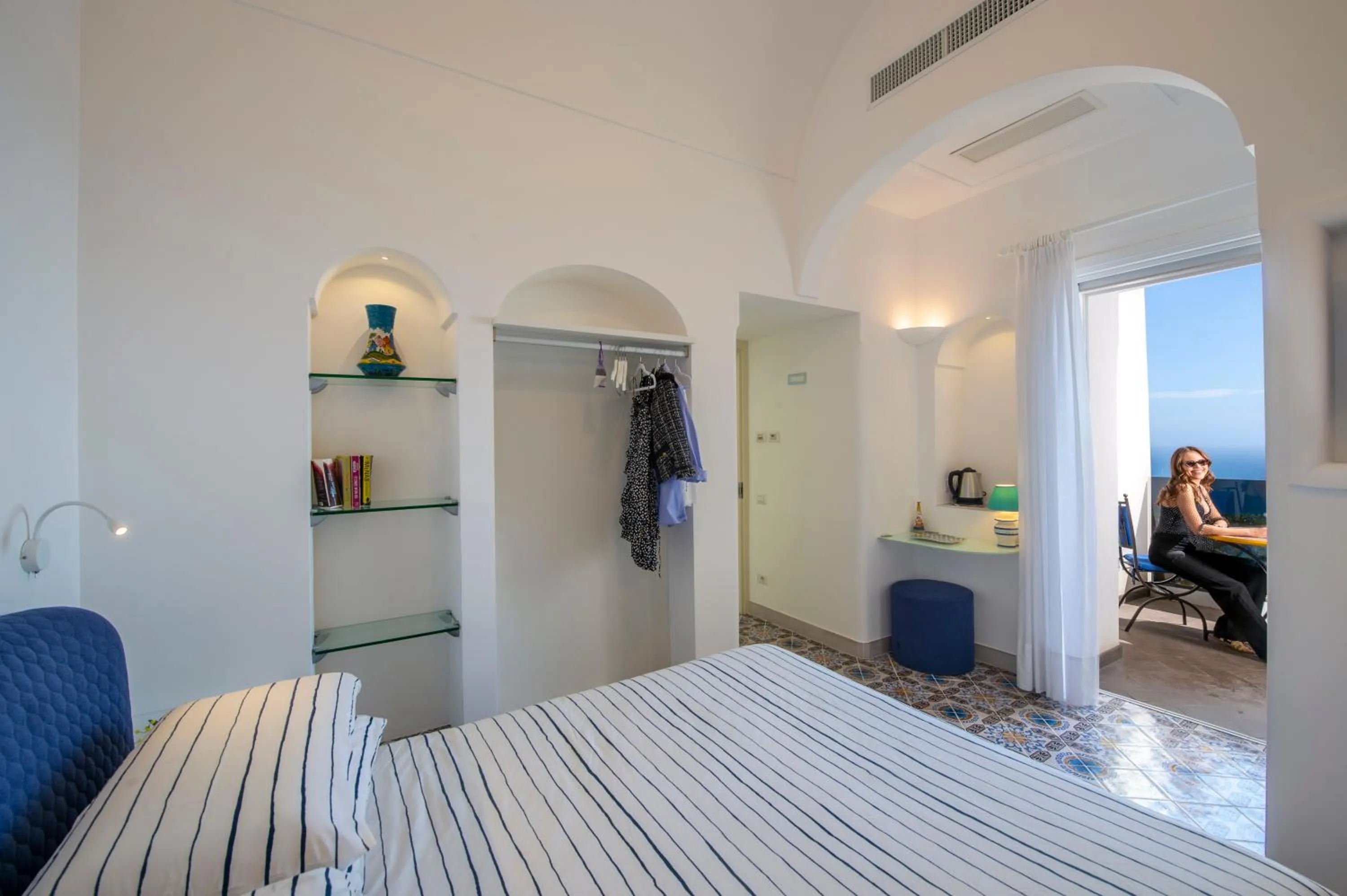 Balcony/Terrace, Bed in Albadamare Boutique Hotel