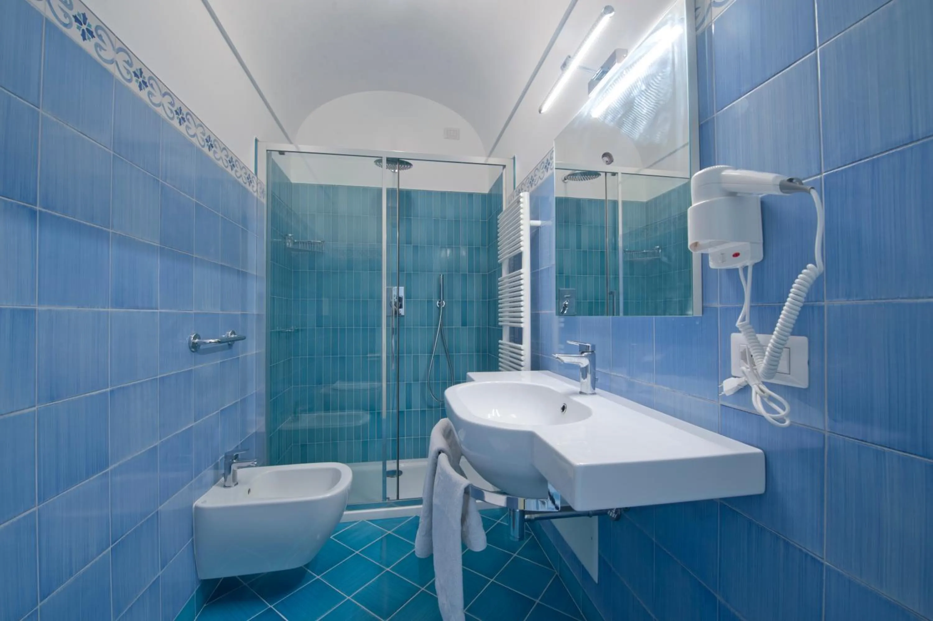 Shower in Albadamare Boutique Hotel