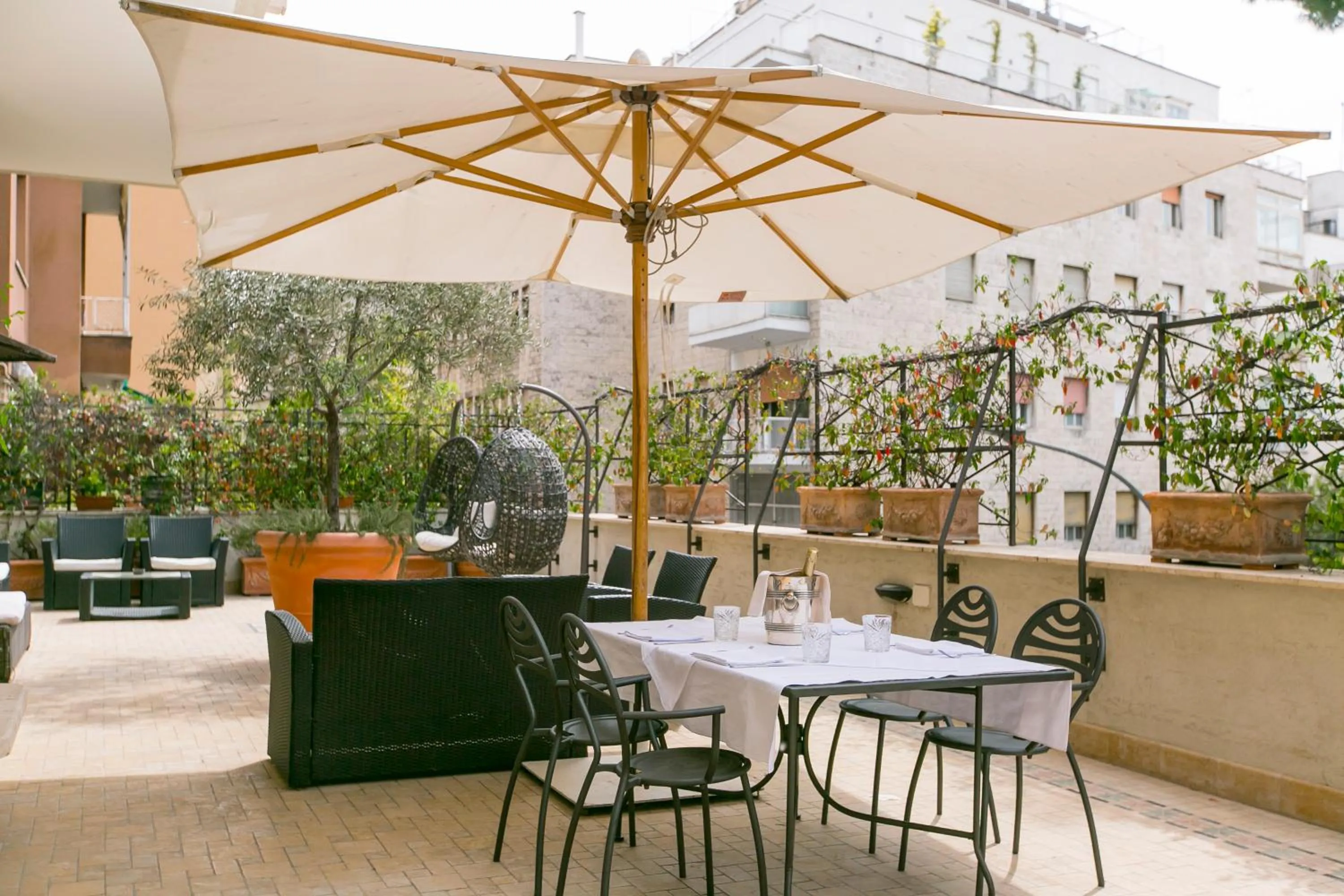Patio in Best Western Hotel Rivoli